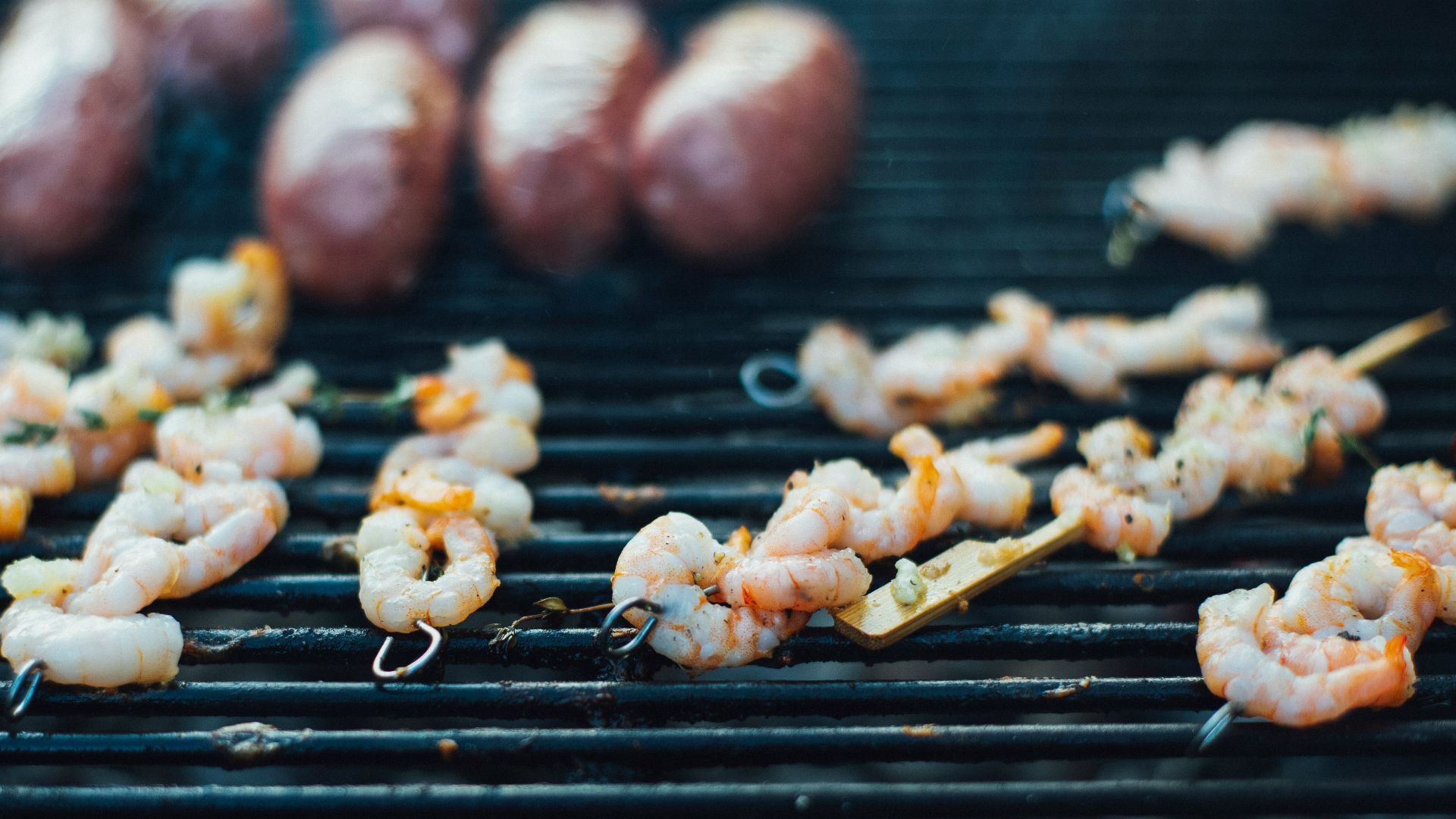 shallow focus photo of grilled shrimp