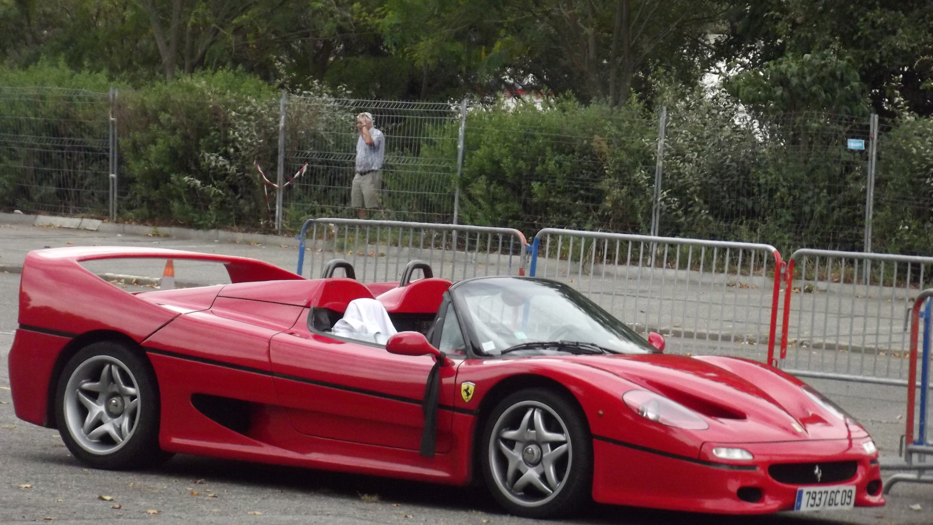File:Ferrari F50 Toulouse.jpg