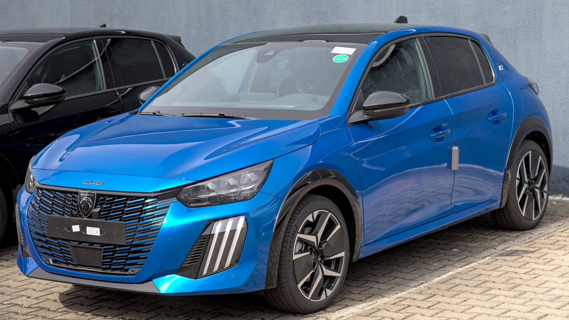 File:Peugeot e-208 facelift 1X7A2502.jpg