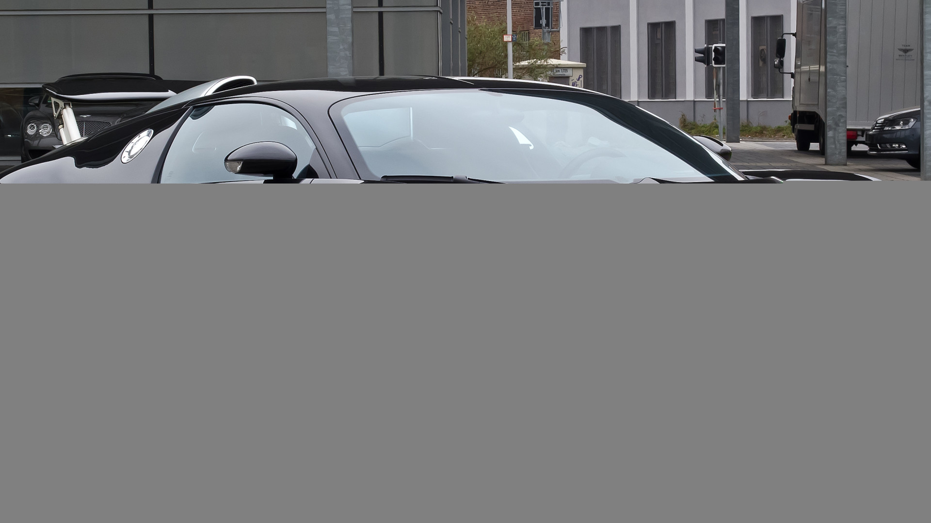 File:Bugatti Veyron 16.4 – Frontansicht (3), 5. April 2012, Düsseldorf.jpg