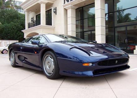 File:JagXJ220.JPG