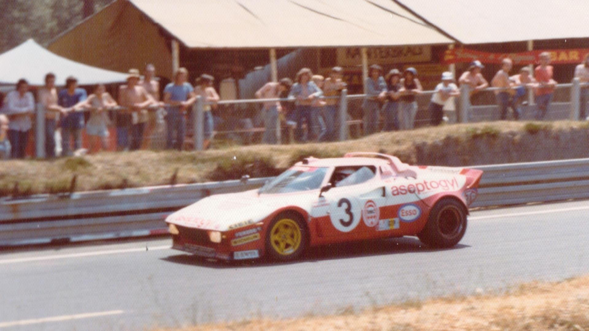 File:Lancia Stratos Turbo Le Mans 1976.jpg