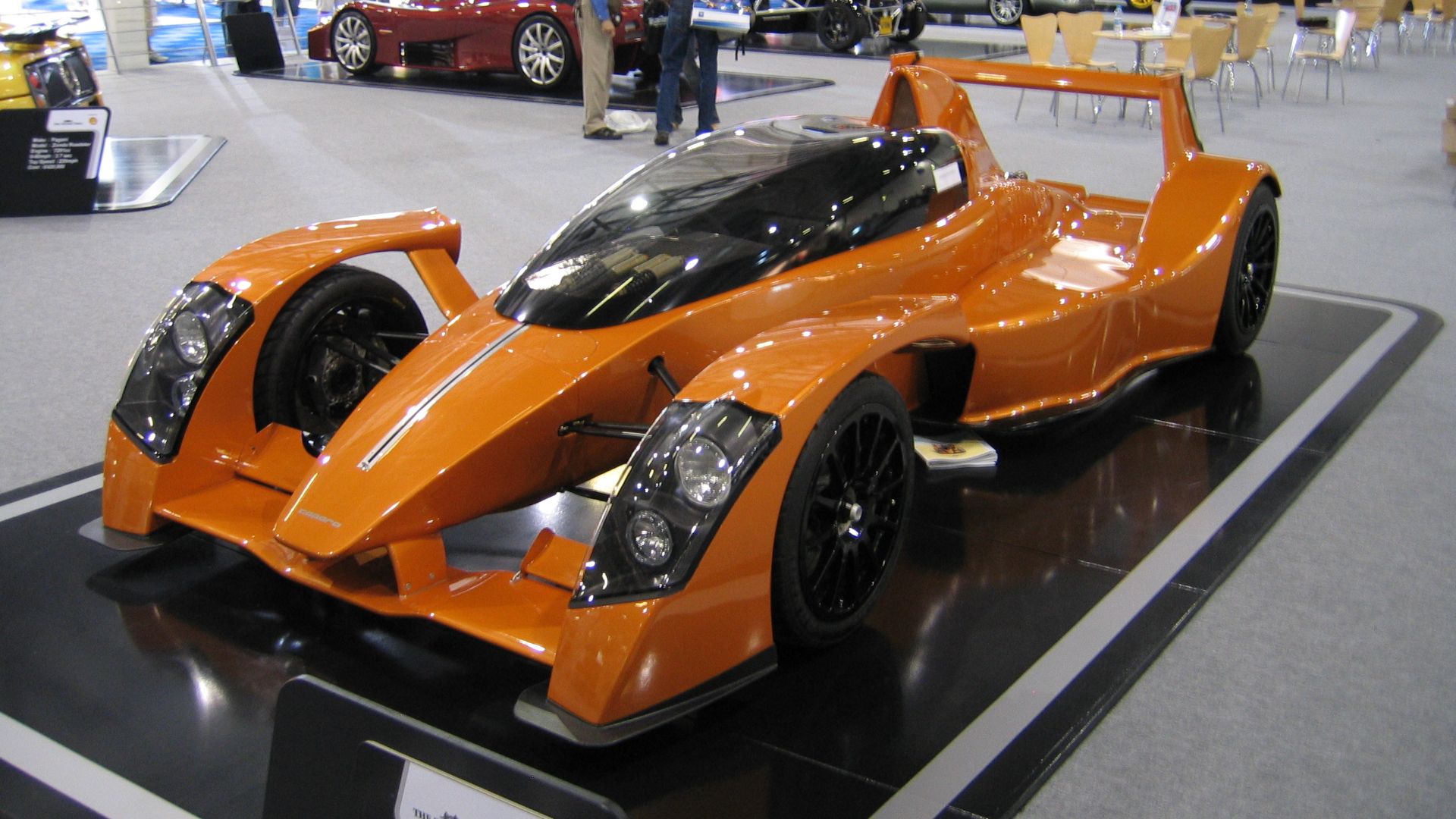 File:Caparo T1 British International Motorshow 2006 195999165.jpg