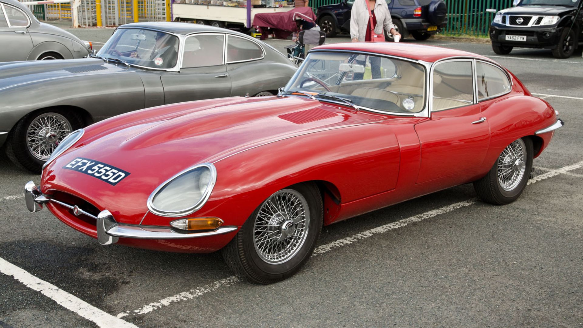 File:Jaguar E-Type Series 1 (1966).jpg