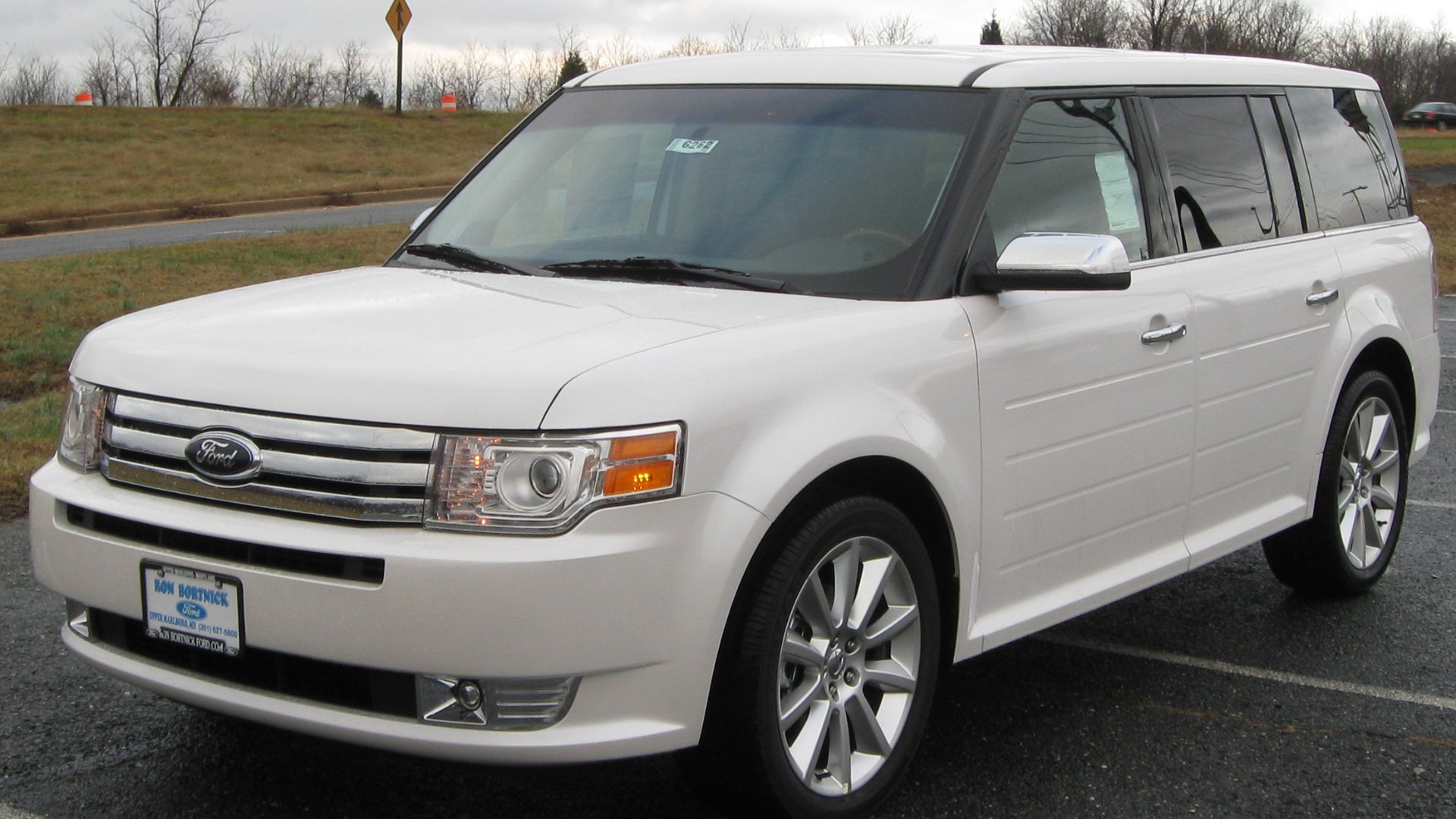 File:2010 Ford Flex Limited 1 -- 11-25-2009.jpg