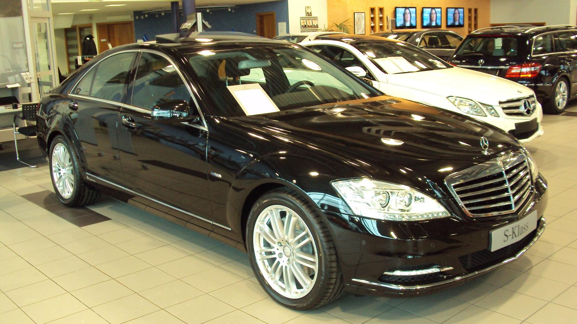 File:Mercedes-Benz S400 Hybrid (4319155740).jpg