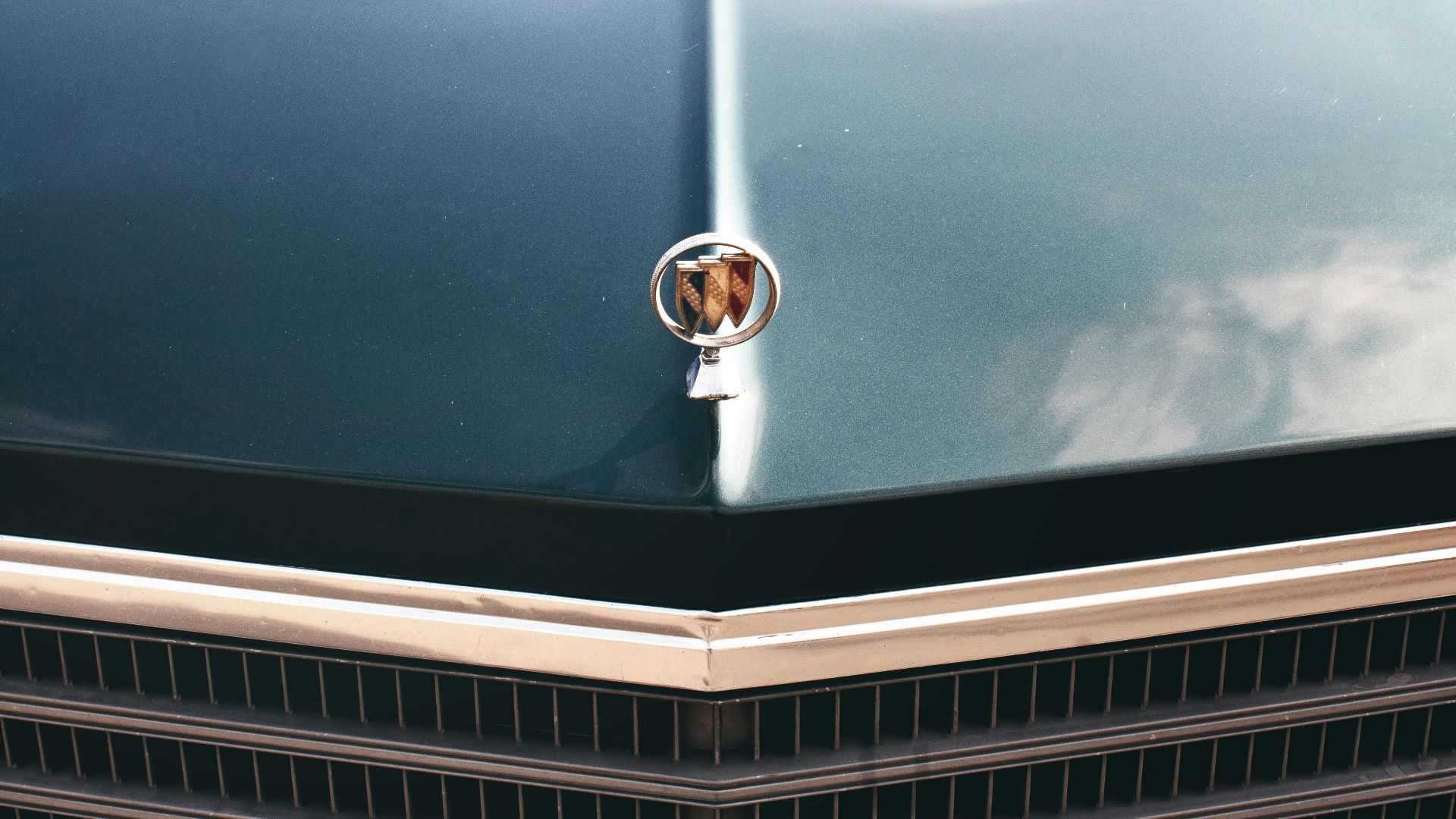 Buick emblem