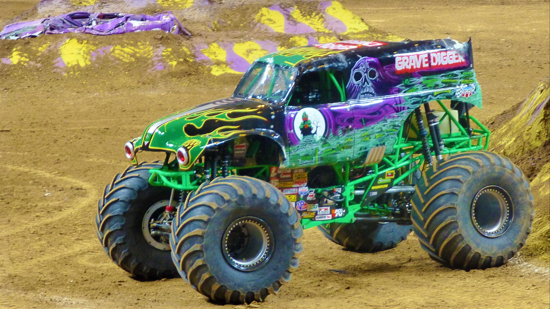 File:Grave Digger Monster Jam 2014 cropped.jpg