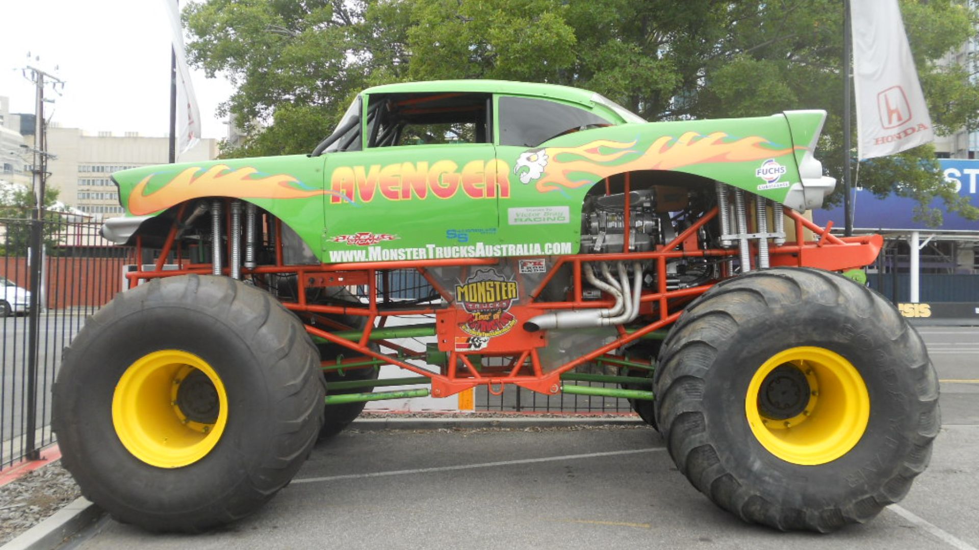 File:Avenger Monster Truck Australia.jpg