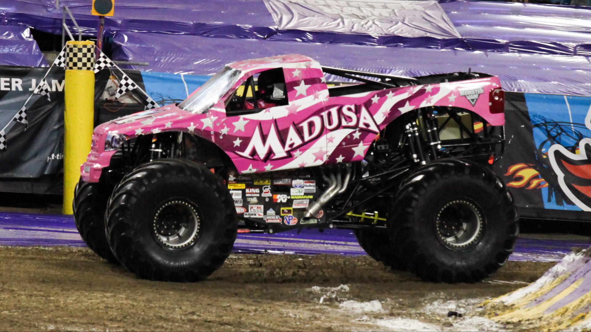 File:Madusa Monster Truck 2014.jpg