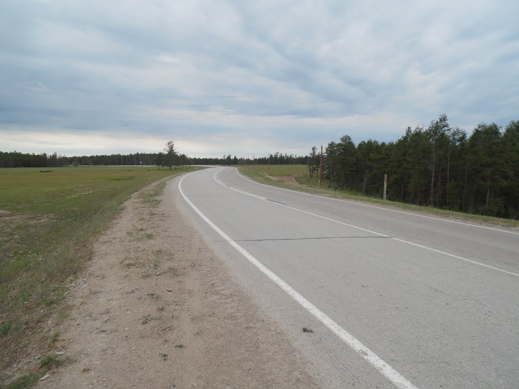 Kolyma Highway R504 At Tyungyulyu Village, 52 Km. East Of Nizhniy Bestyakh (East Yakutsk)