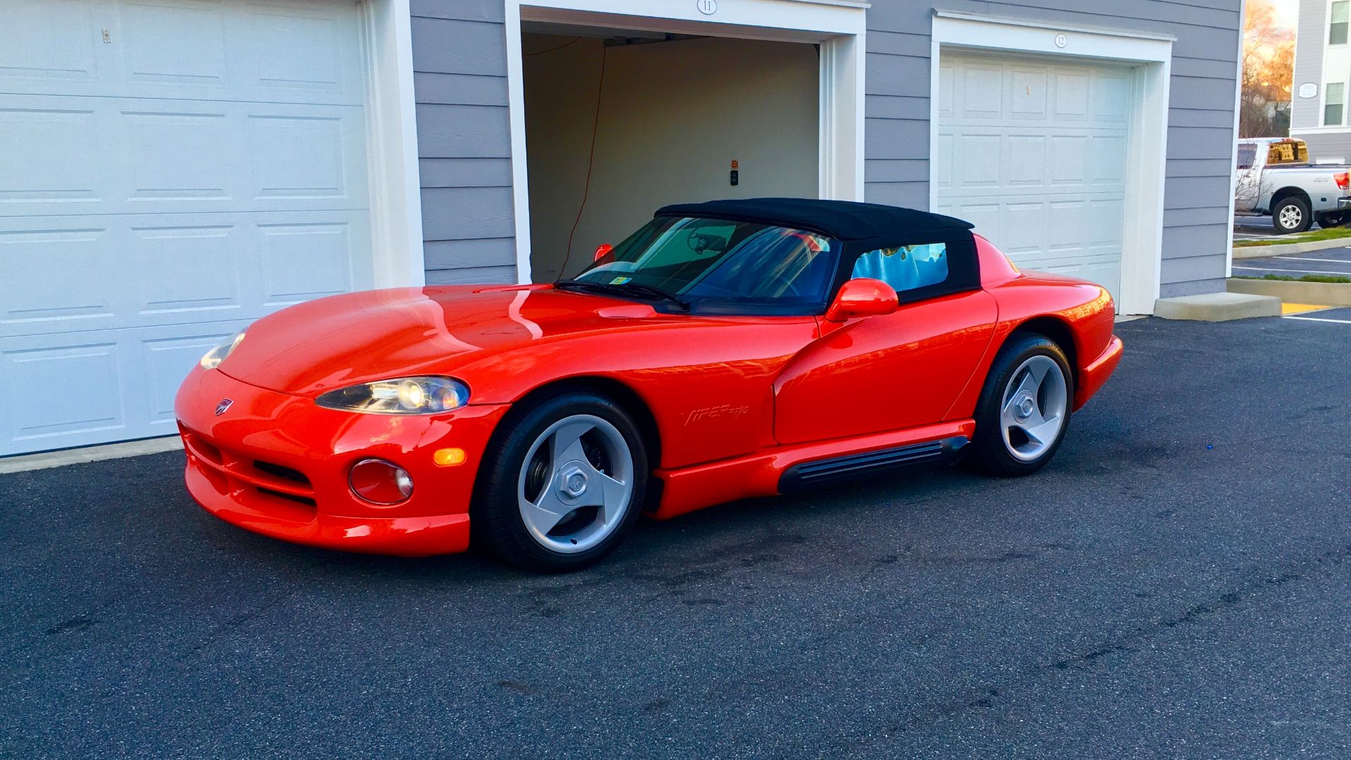 File:Dodge Viper RT10 soft top.jpeg