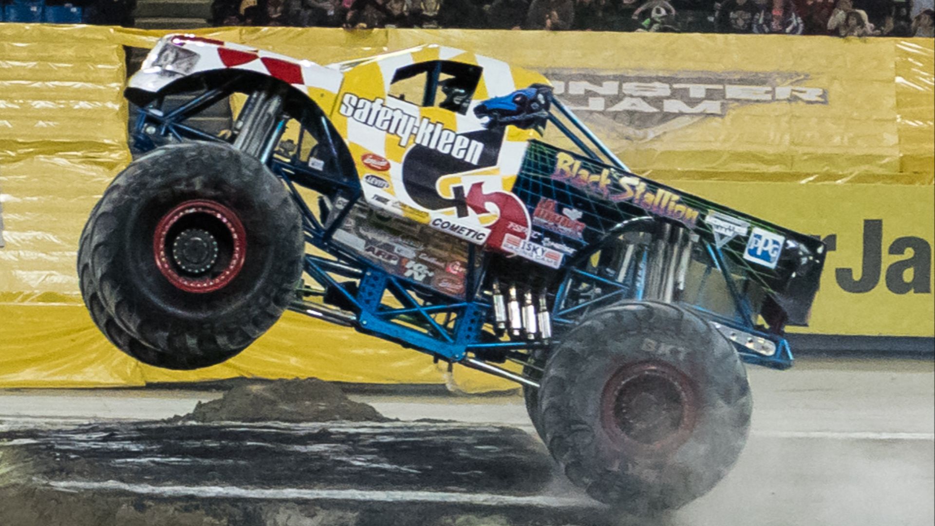 File:Black Stallion Monster Truck 2018.jpg