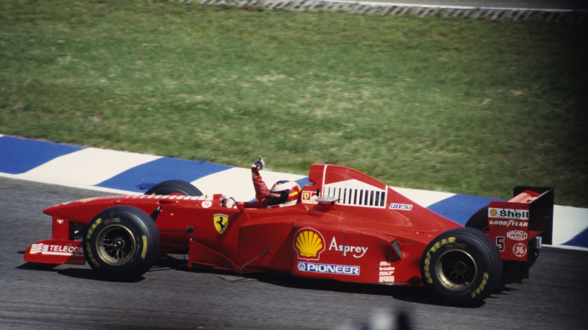 File:Michael Schumacher 1997.jpg