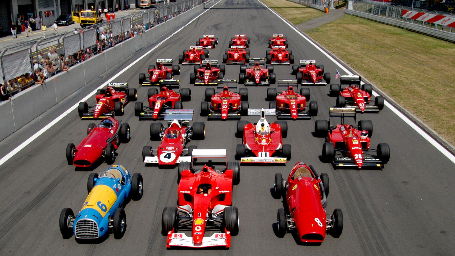 File:Ferrari Formula 1 lineup at the Nürburgring.jpg