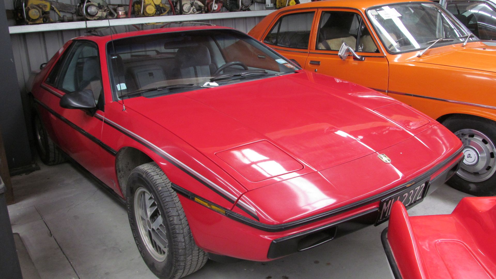 File:1984 Pontiac Fiero (14698303788).jpg