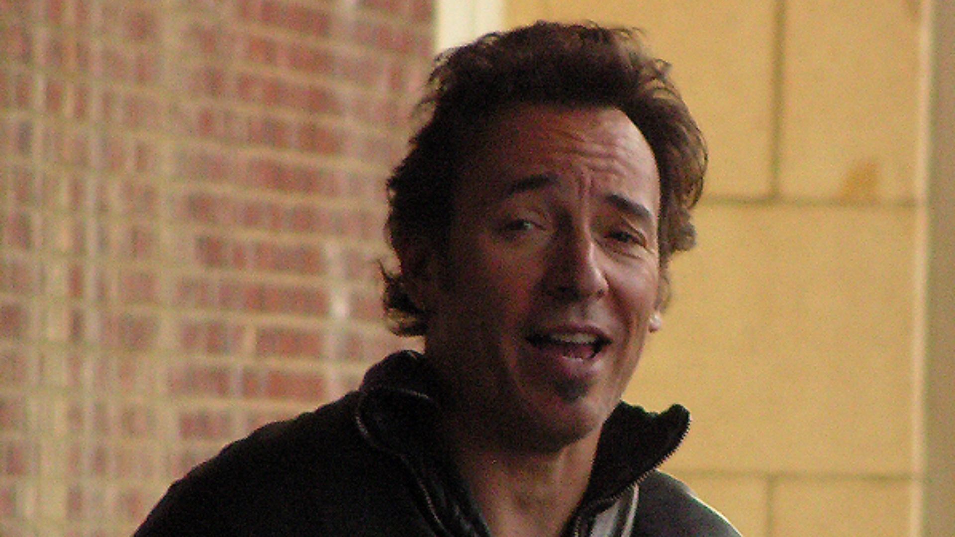 File:Bruce springsteen front.jpg
