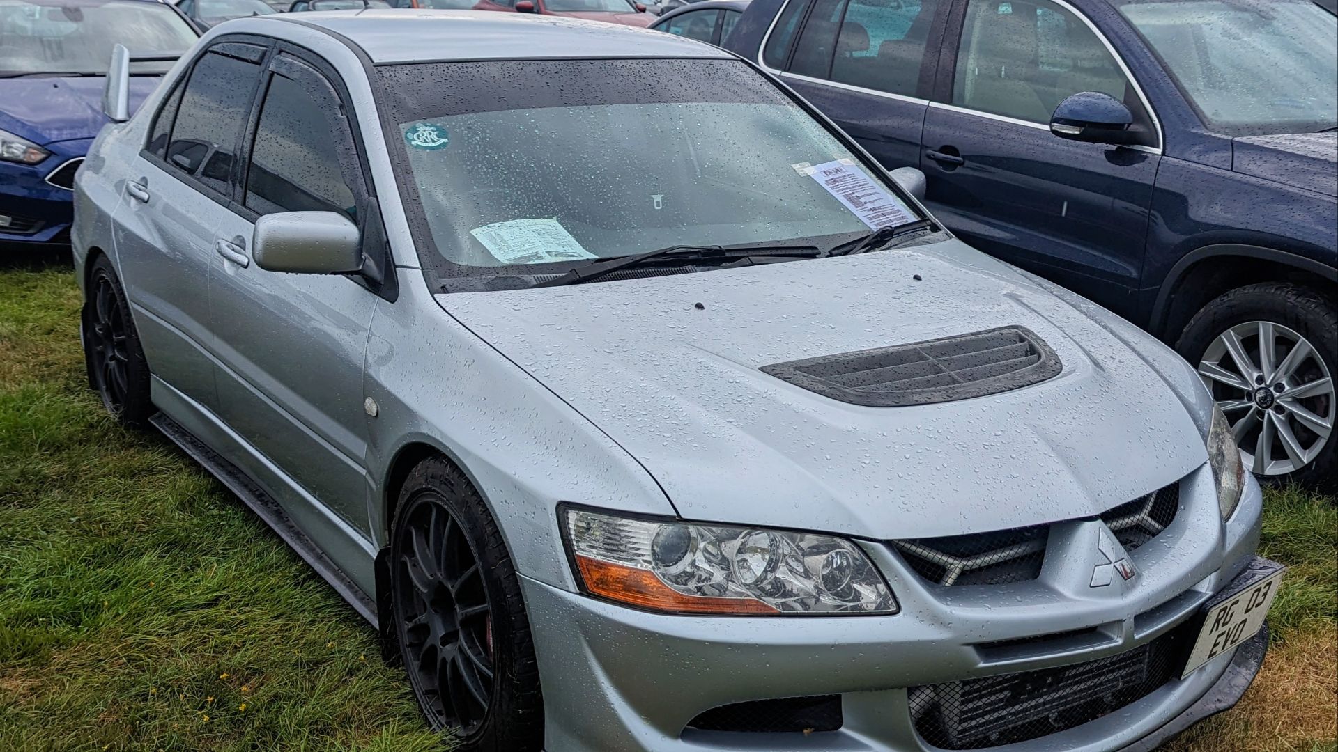 File:2003 Mitsubishi Lancer Evolution VIII FQ-300.jpg