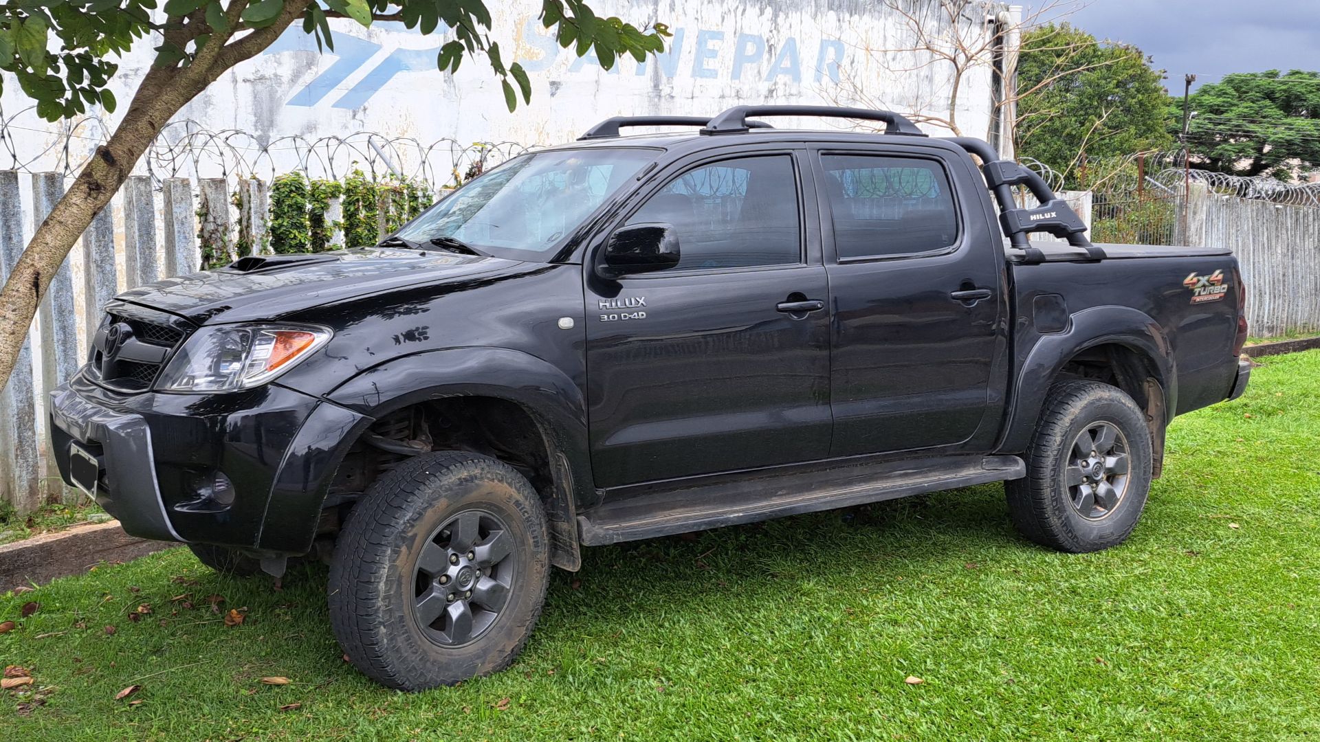 File:Toyota Hilux 7th generation.jpg