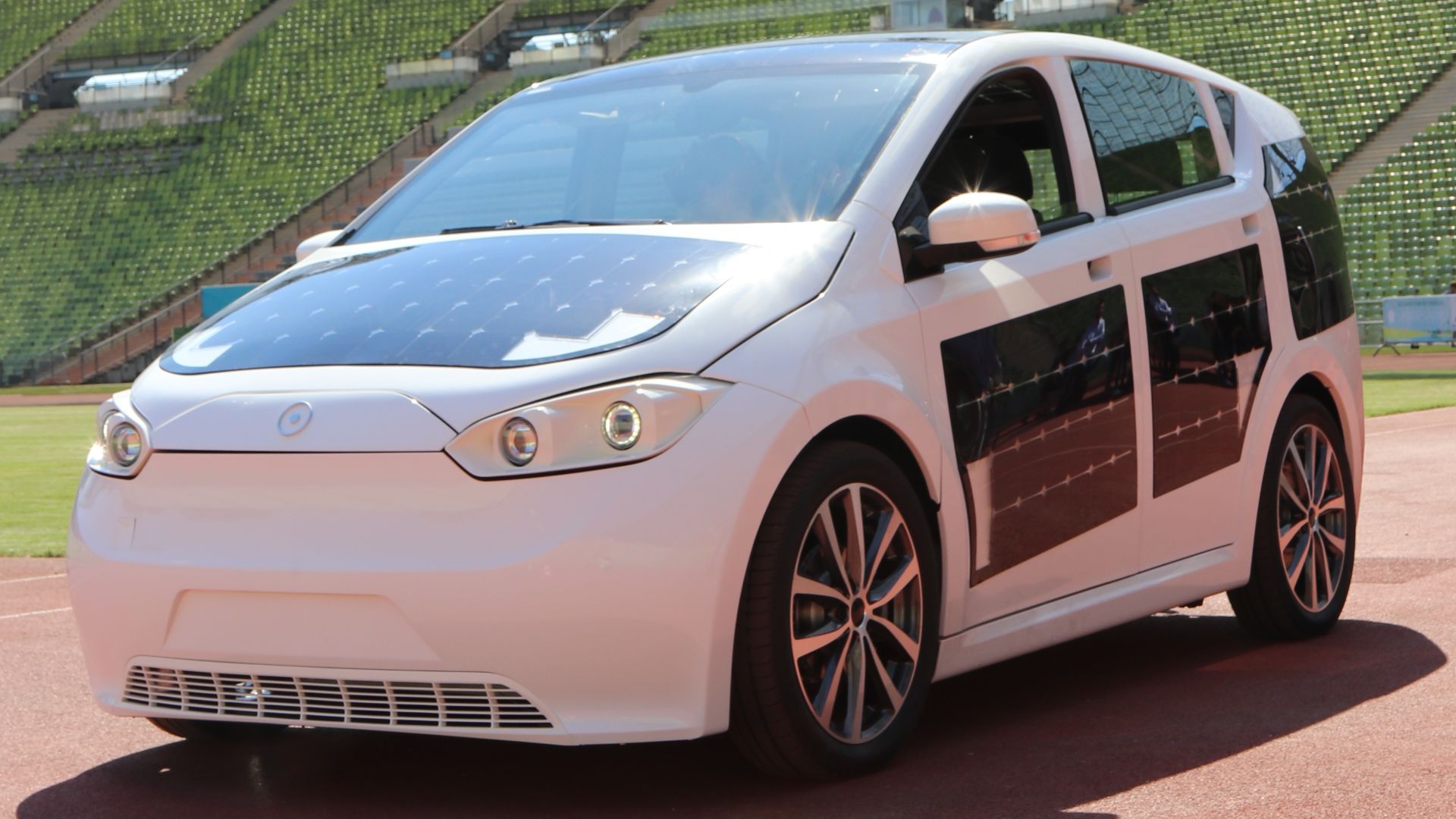 File:Sono Sion 2017-08-18 1213 (cropped).JPG