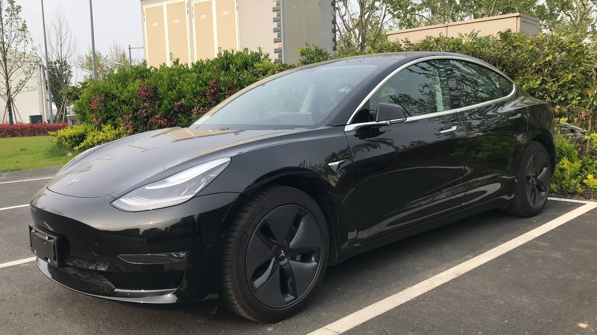 File:Tesla Model 3 China 001.jpg