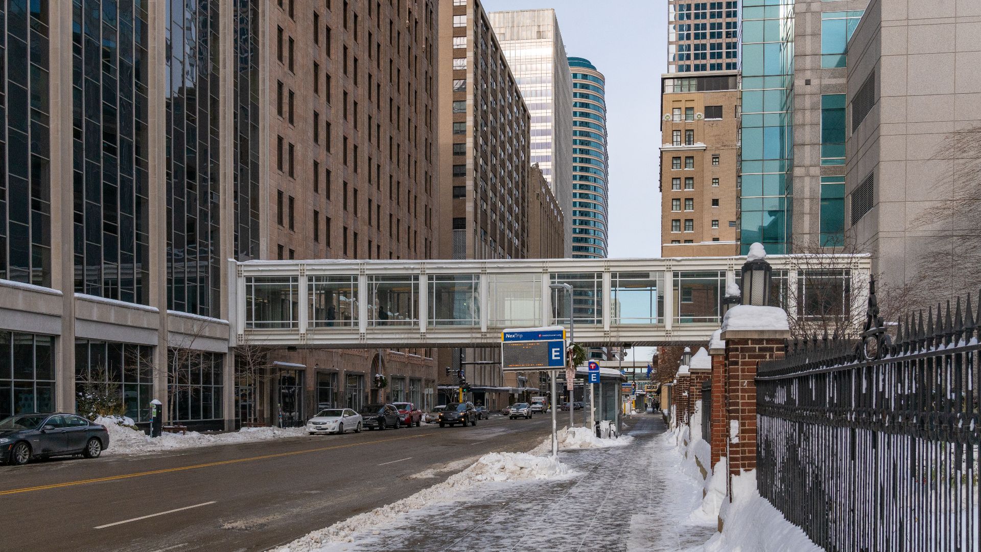 File:Minneapolis Skyways in Winter (46401414204).jpg
