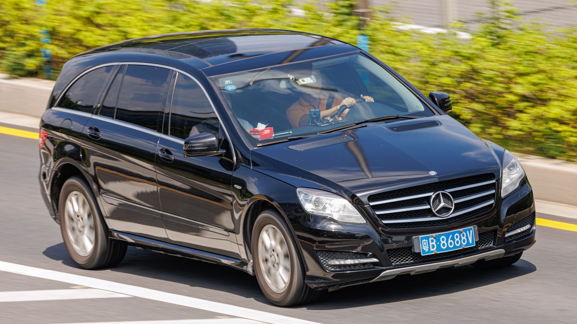 File:MERCEDES-BENZ R-CLASS China (19).jpg