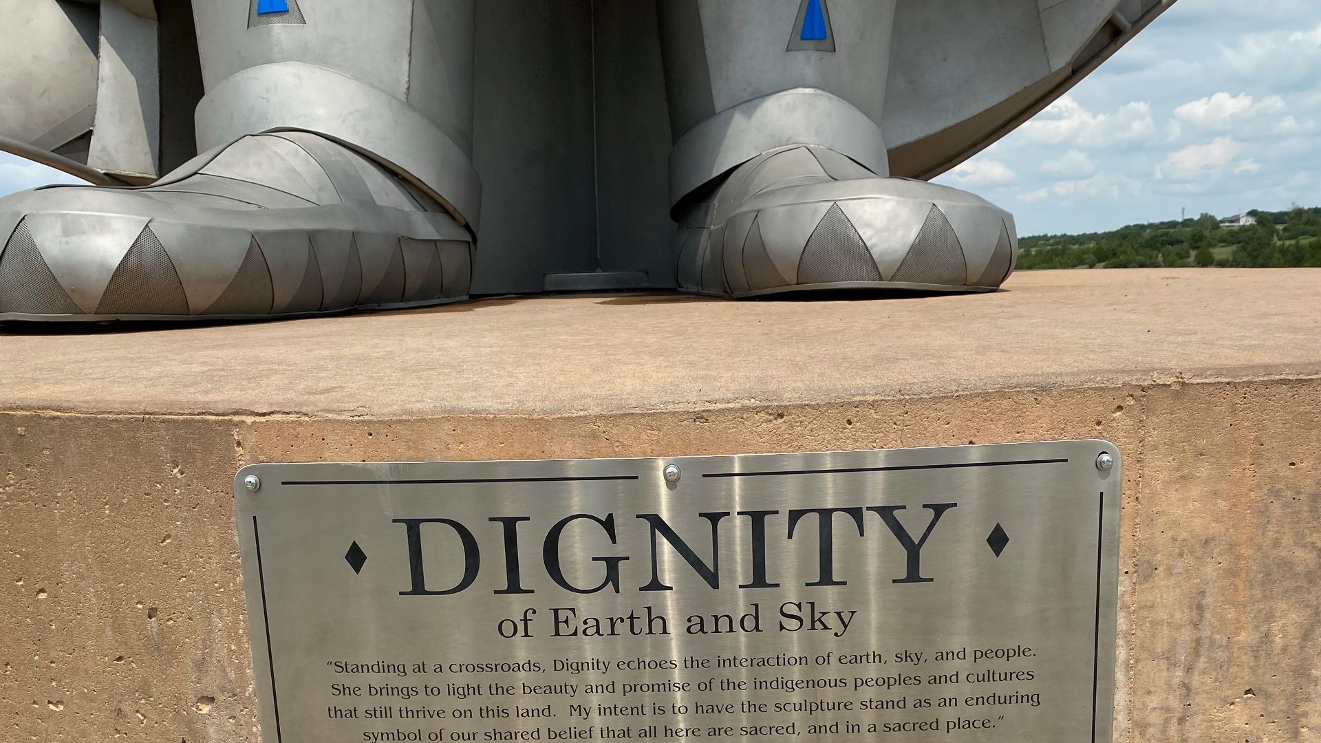 File:Dignity plaque (51693777746).jpg