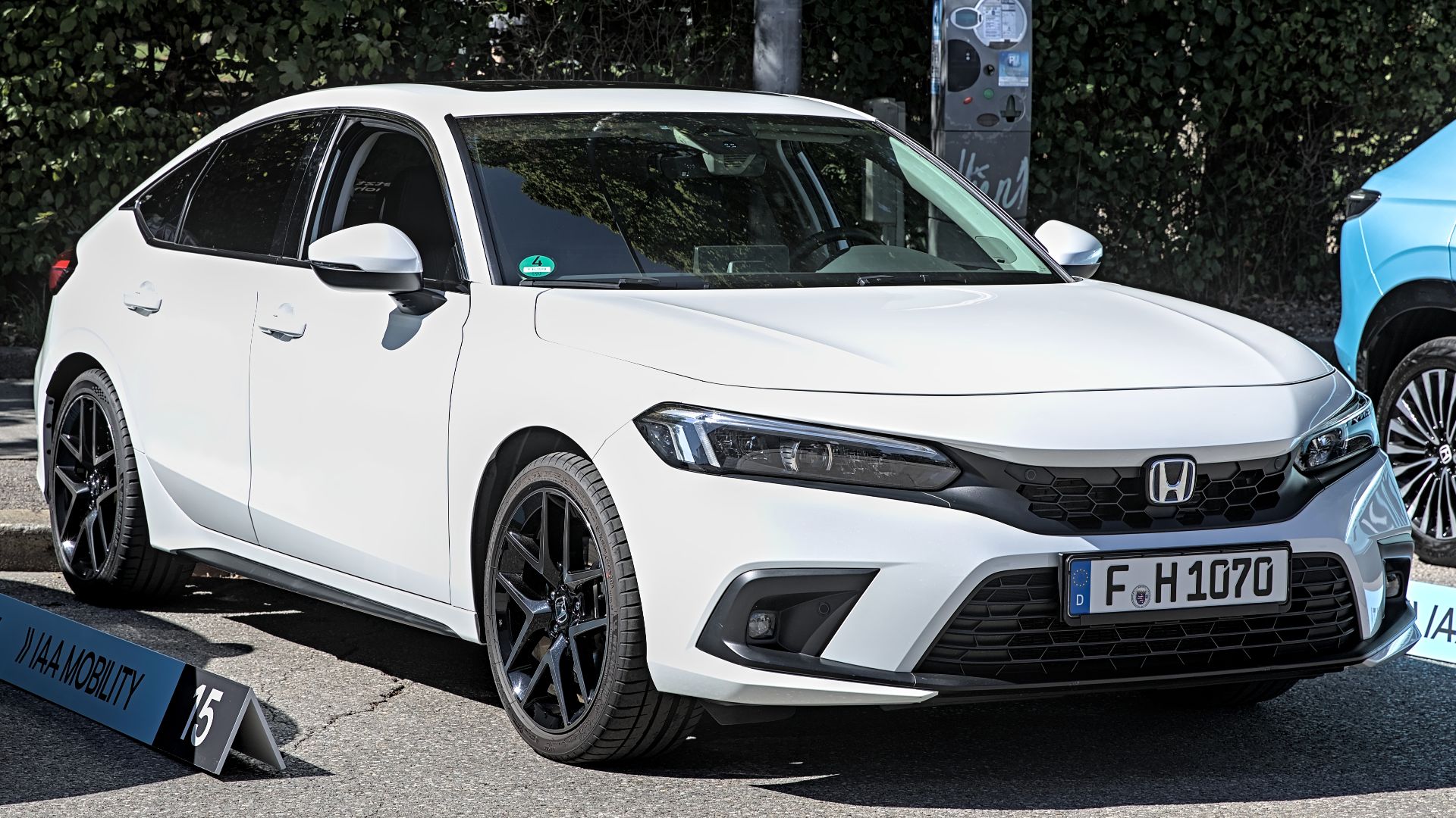 File:Honda Civic Hybrid (2022, Europe) IAA 2023 1X7A0545 (2).jpg