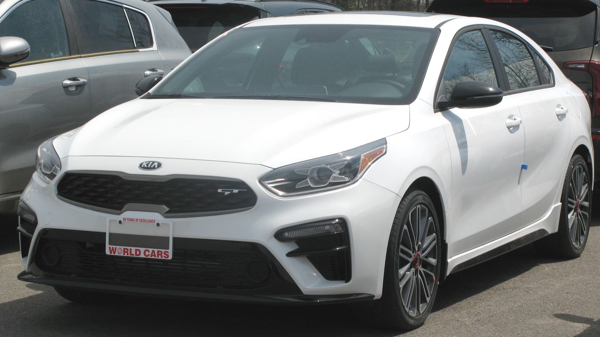 File:2021 Kia Forte GT, Front Left, 05-02-2021.jpg