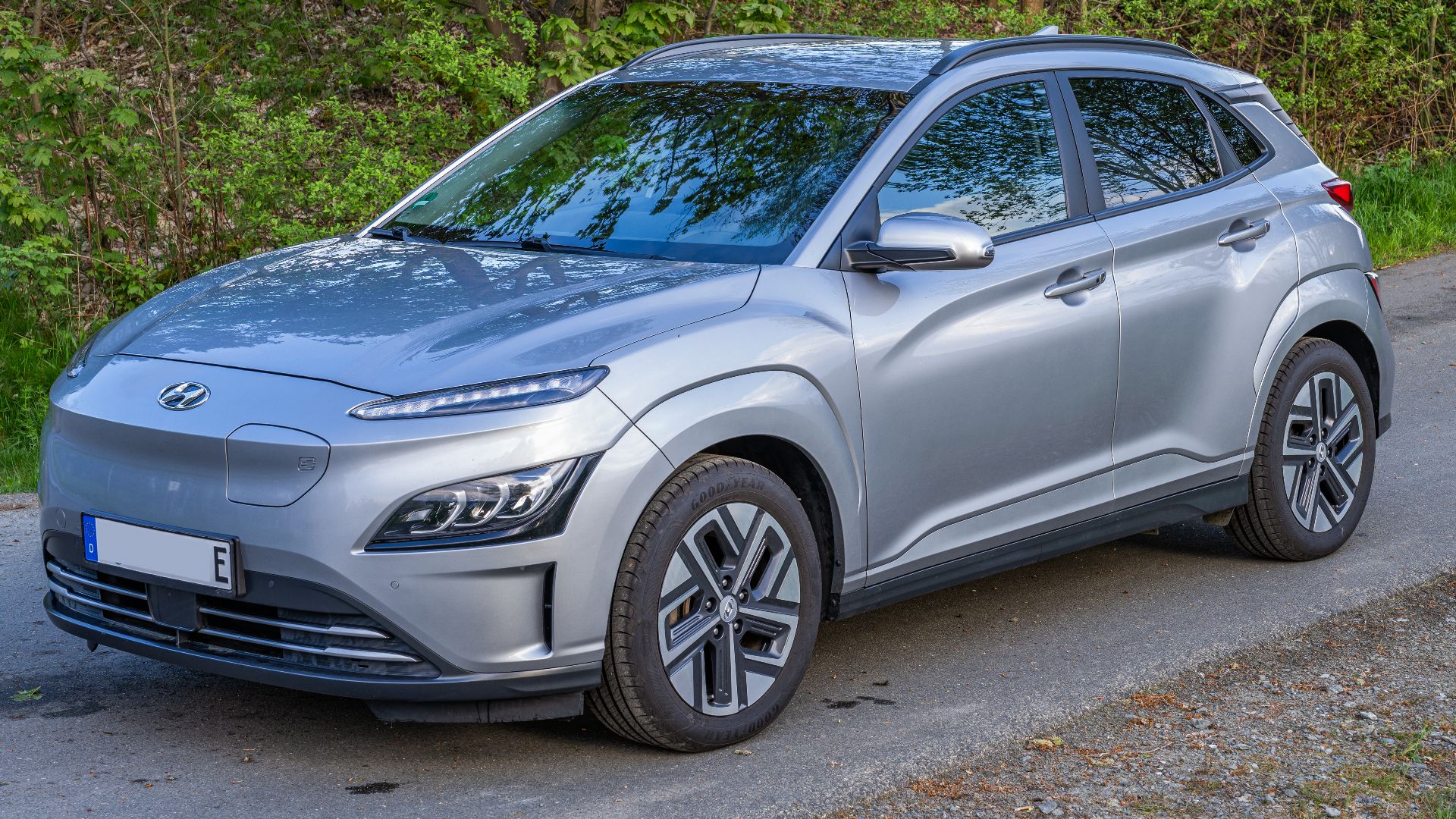 File:Hyundai Kona Electric 20240502 HOF2548 RAW-Export cens.png