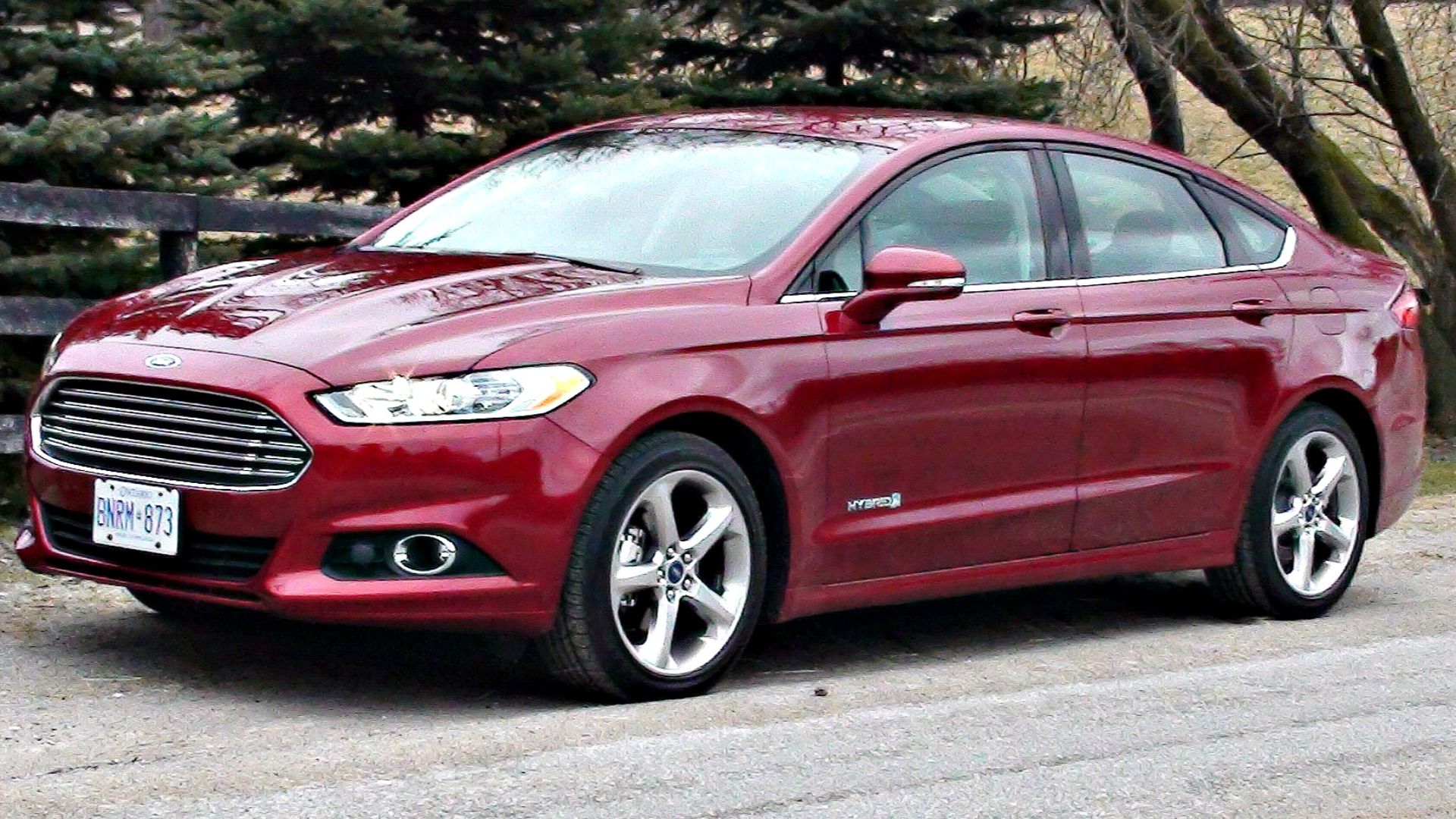 File:2013 Ford Fusion Hybrid.jpg