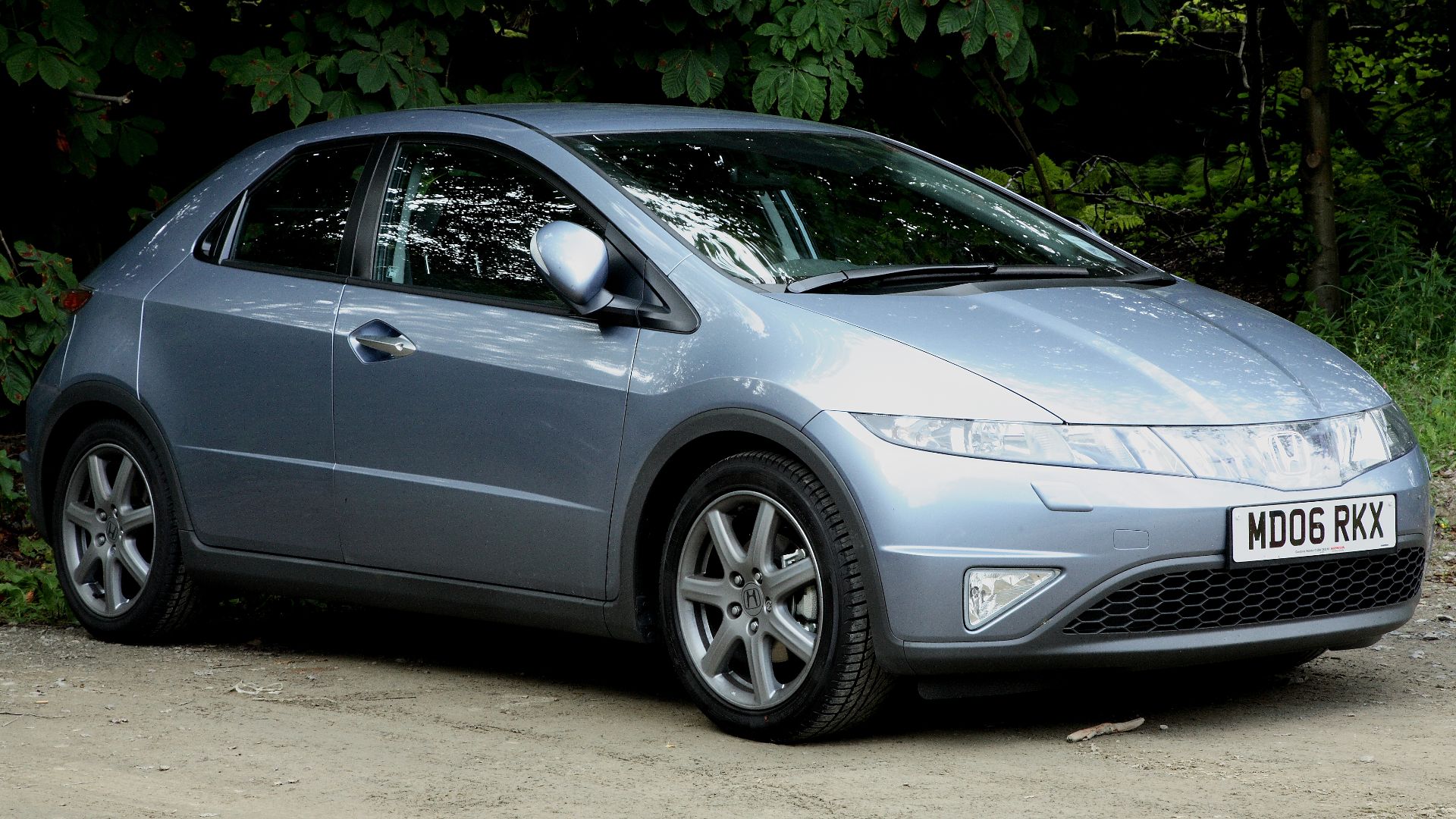 File:2006 Honda Civic 5-door.jpg