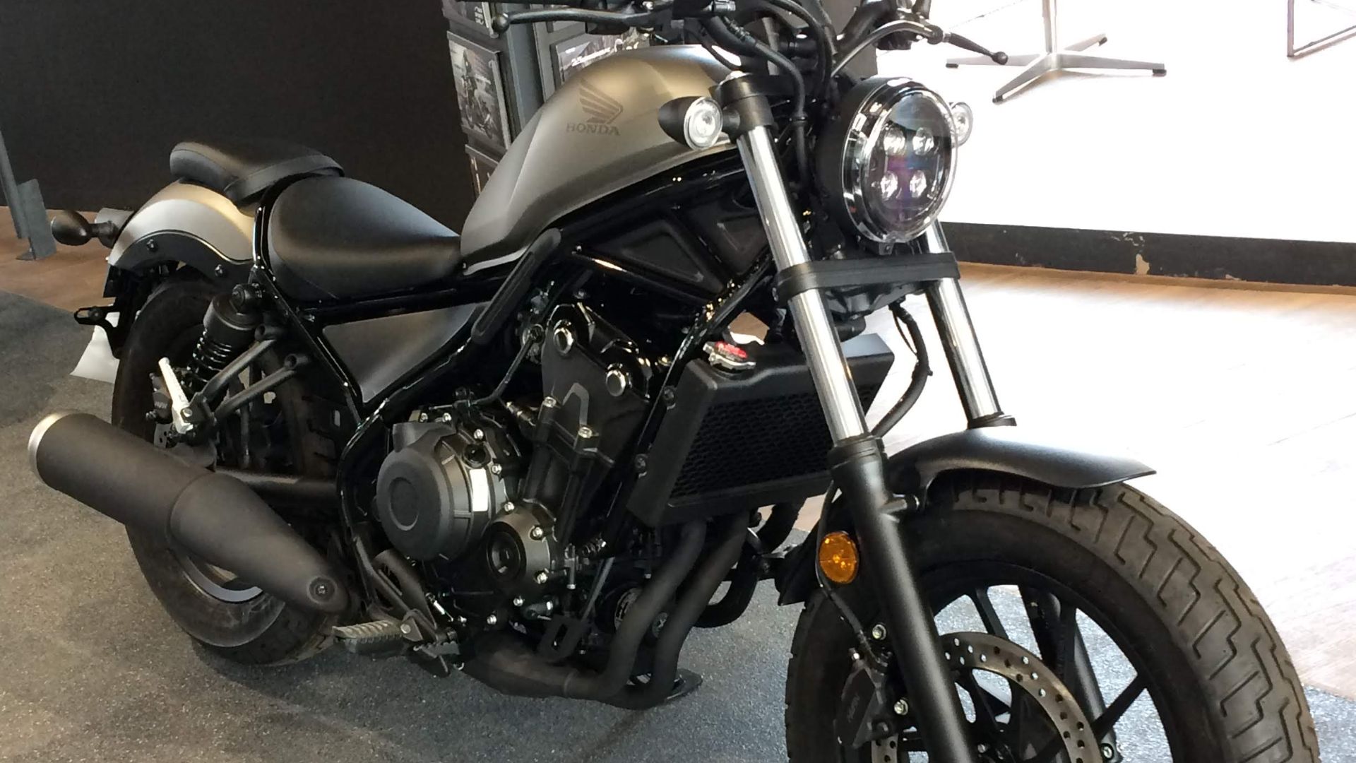 File:2020 Honda Rebel 500.jpg