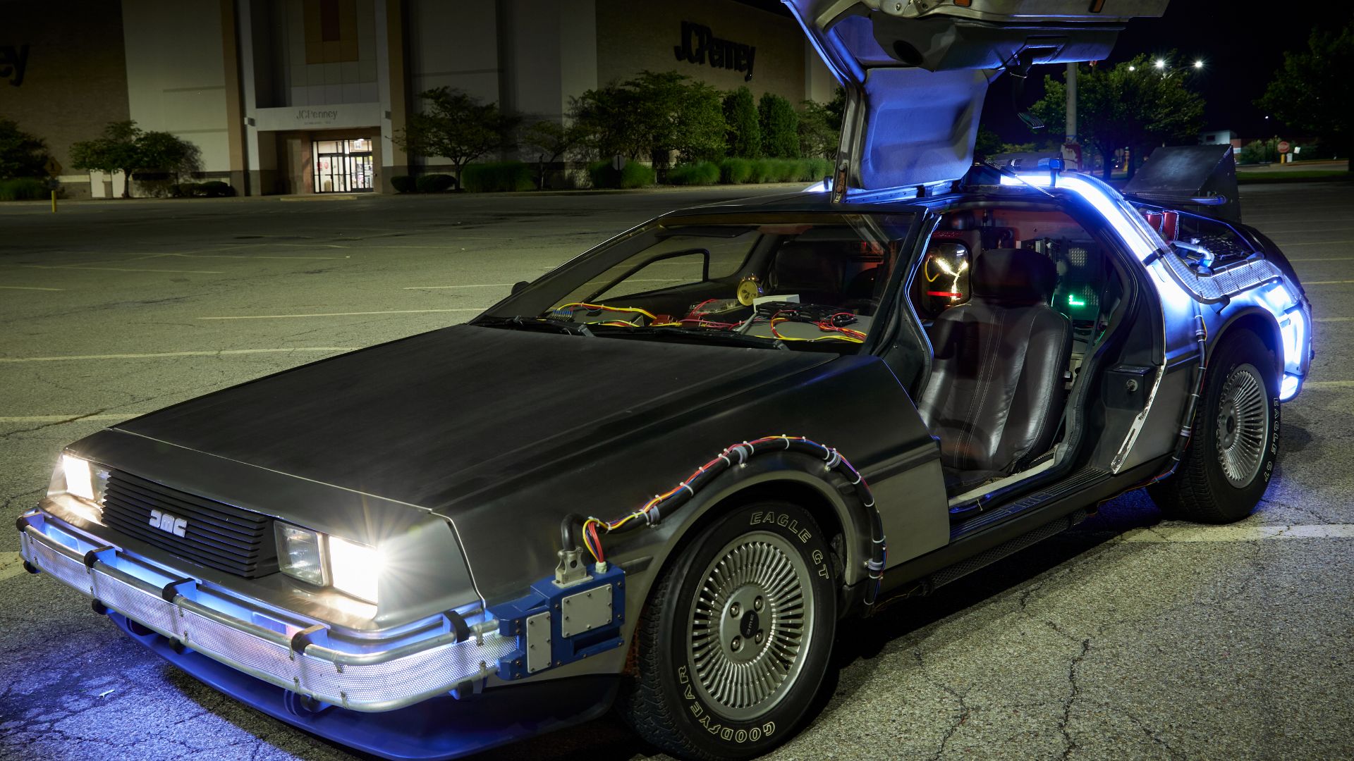 File:DeLorean Replica Kovacs Time Machine.png