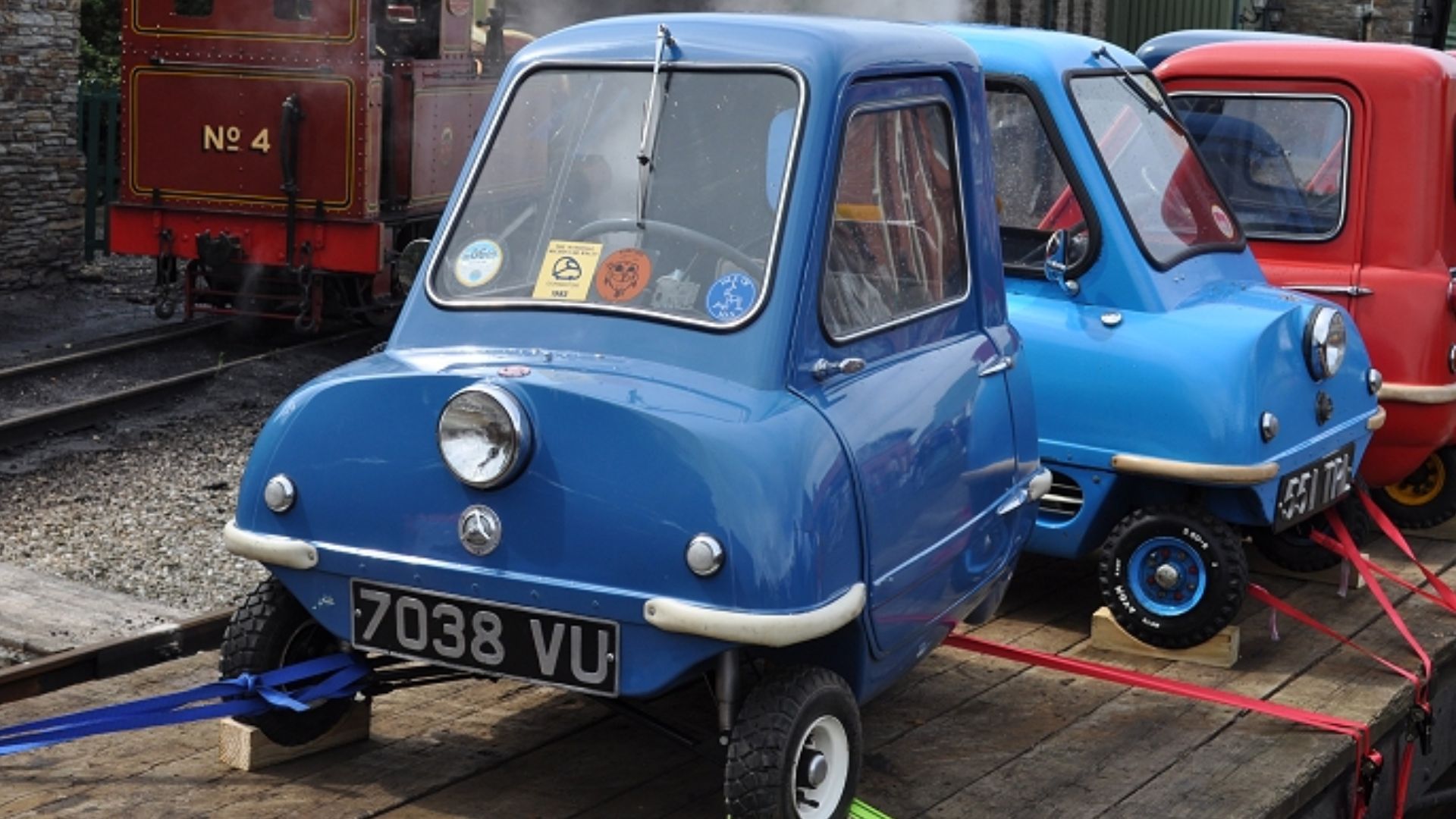 File:Peels and Number 4 (14642340127).jpg