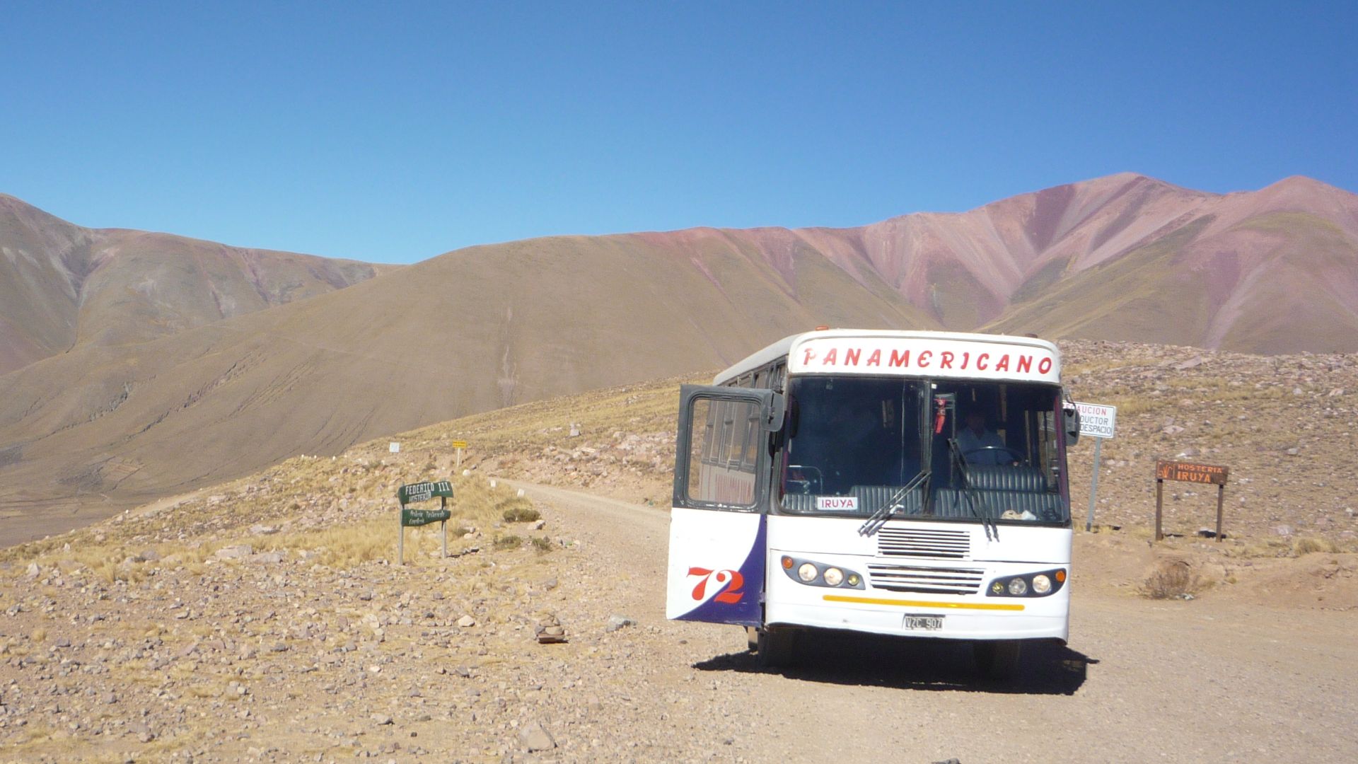 File:Panamericano de Jujuy en el Abra del Condor - de fondo Vista Cerro Morado - panoramio.jpg