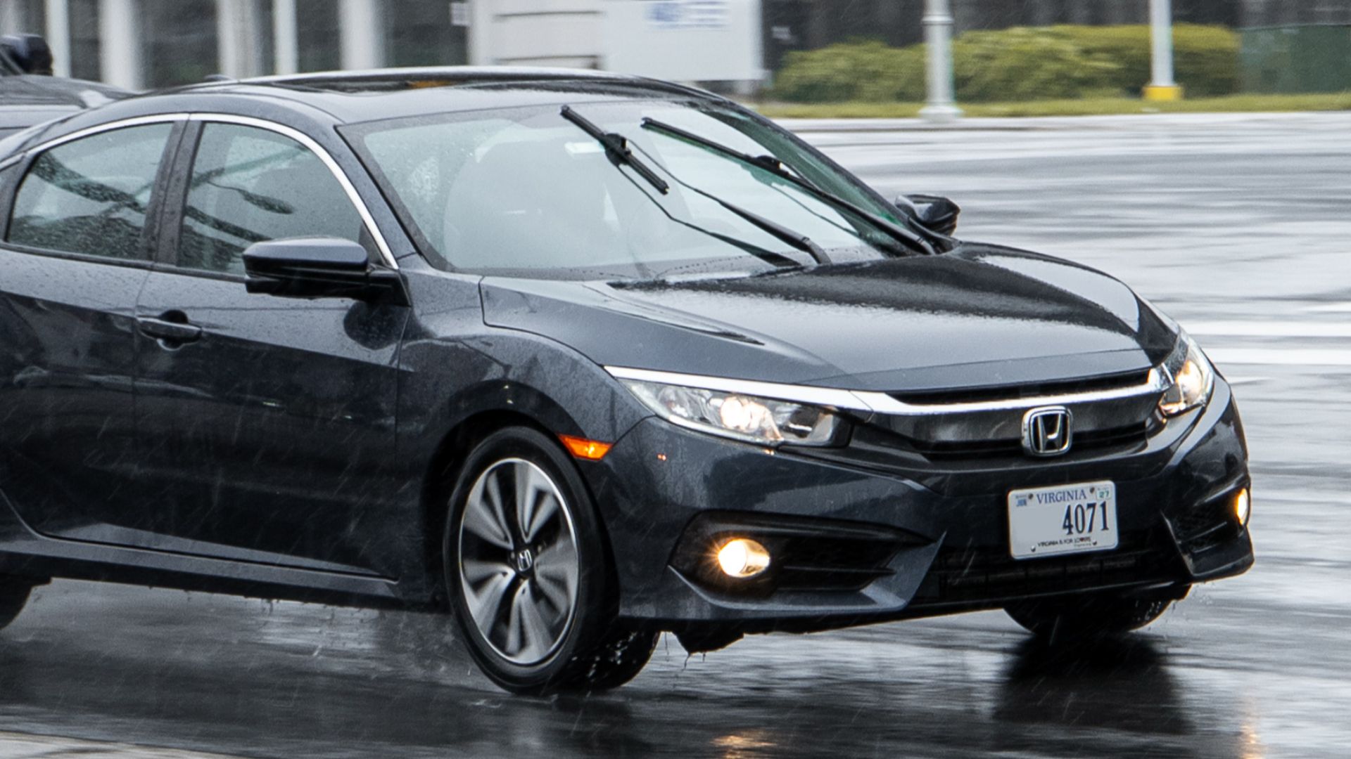 File:Honda Civic Sedan (FC) Washington DC Metro Area, USA.jpg