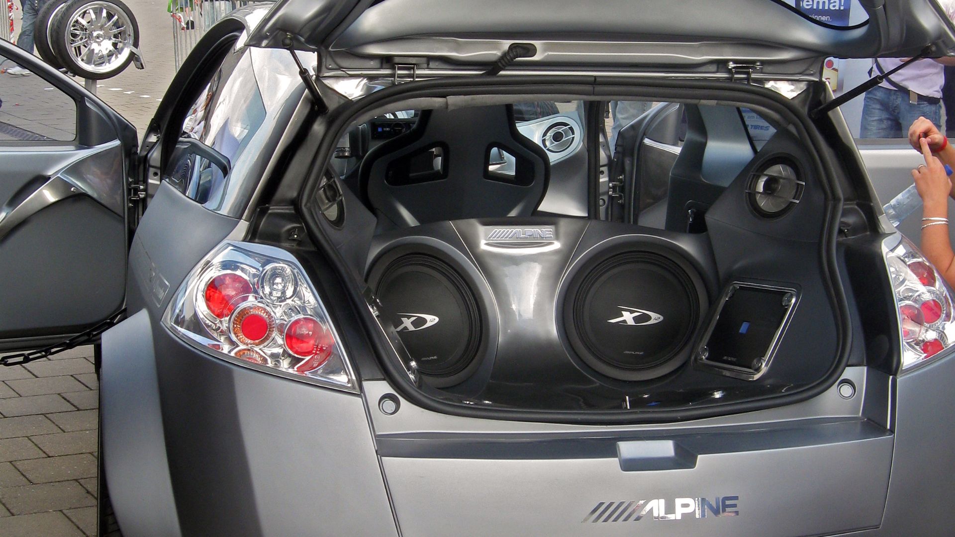 File:Real-life Pimp My Ride, GC Outdoor Area (2796647174).jpg