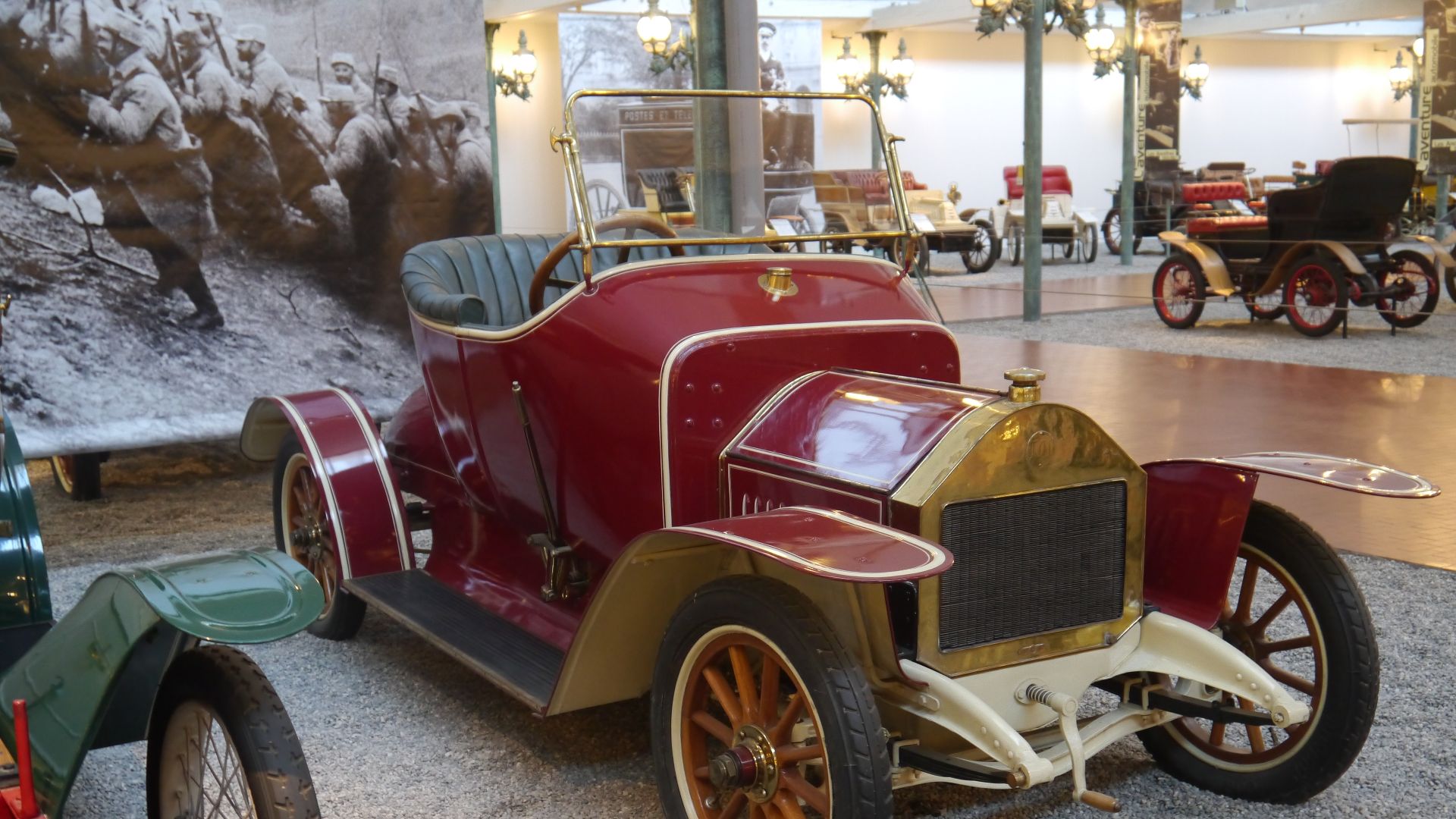 File:Darracq 1910 at Cité de l'Automobile 036.jpg
