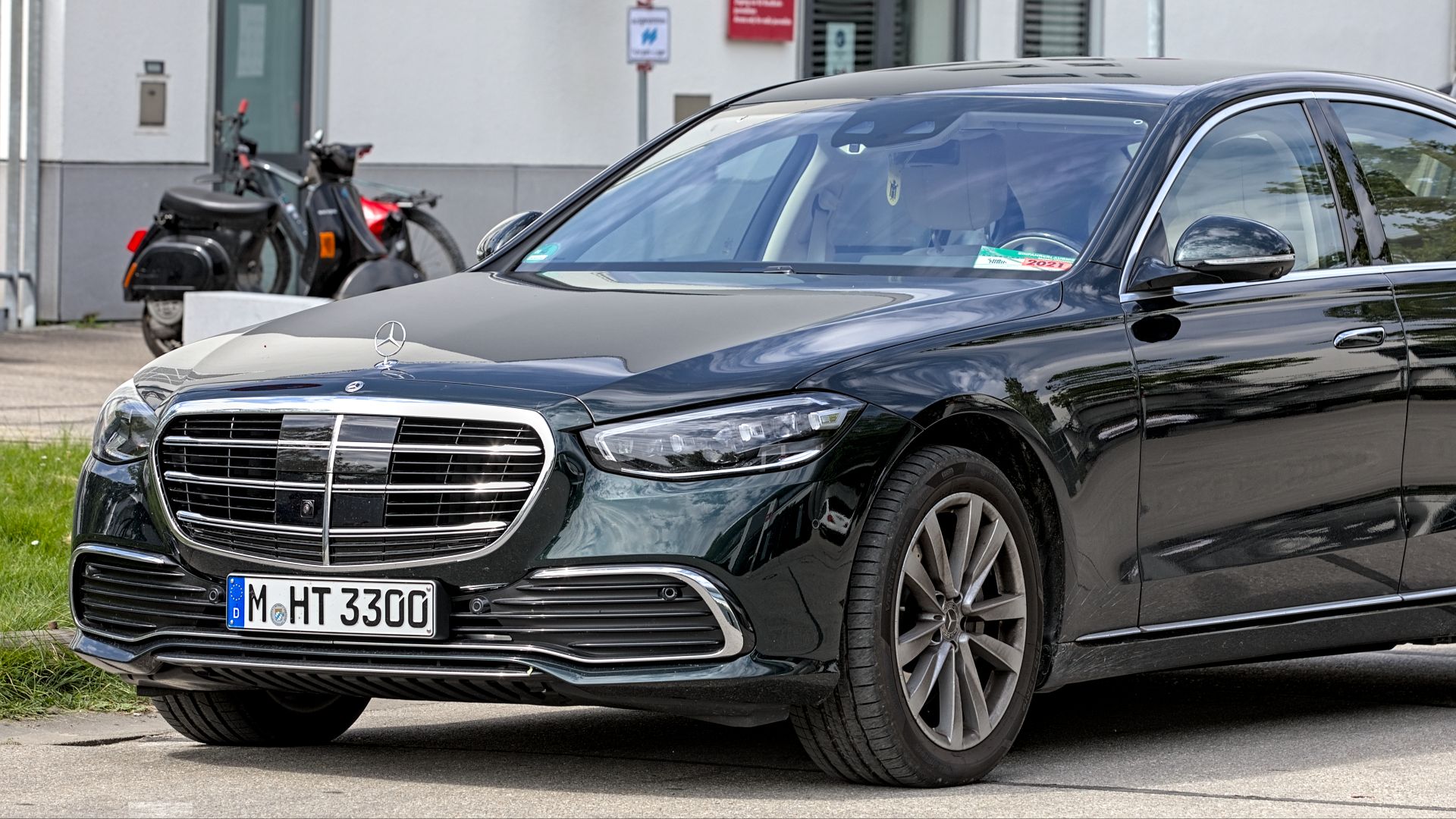 File:Mercedes-Benz W223 IAA 2021 1X7A0206.jpg