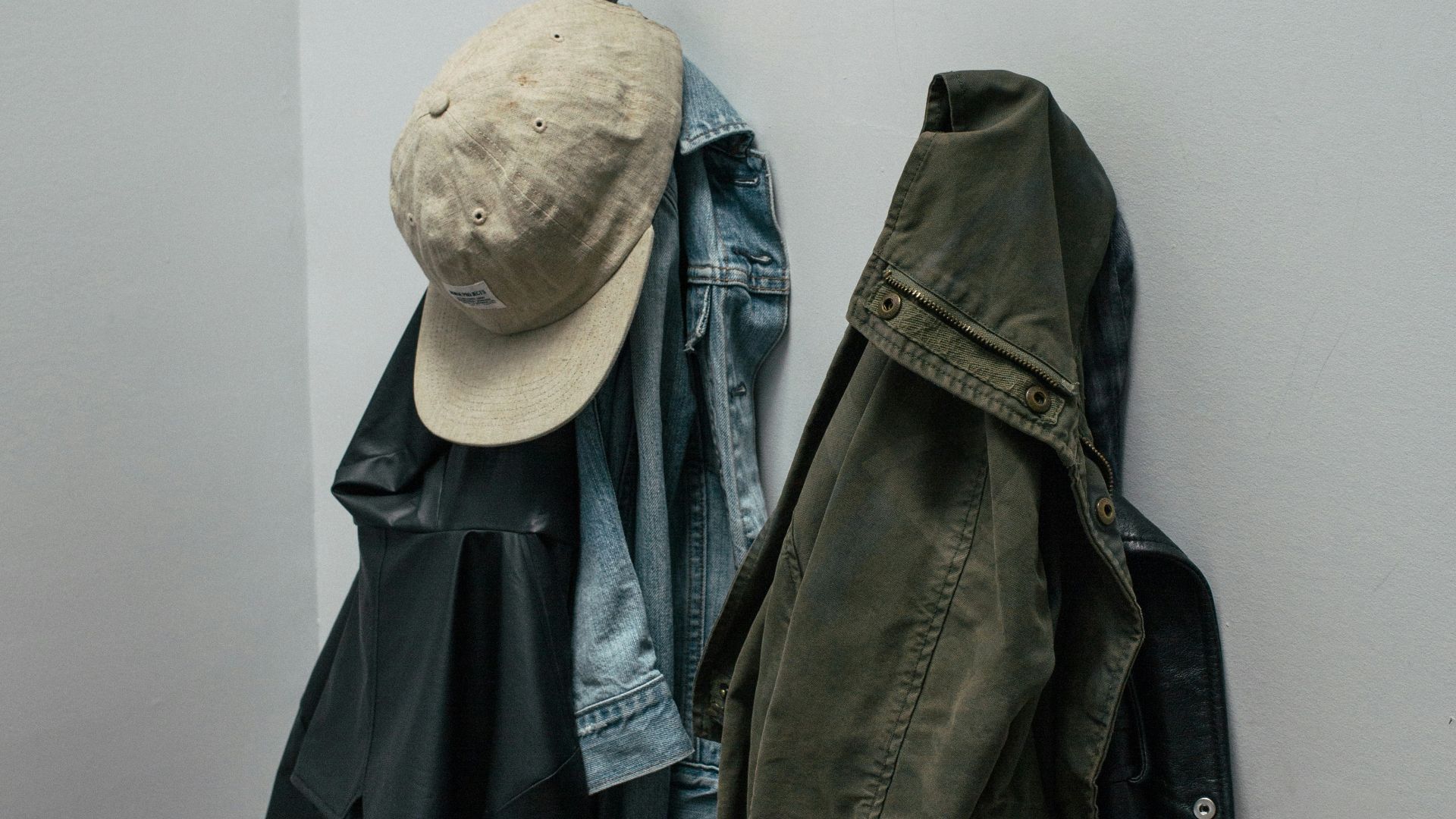 gray denim jacket hang on wal