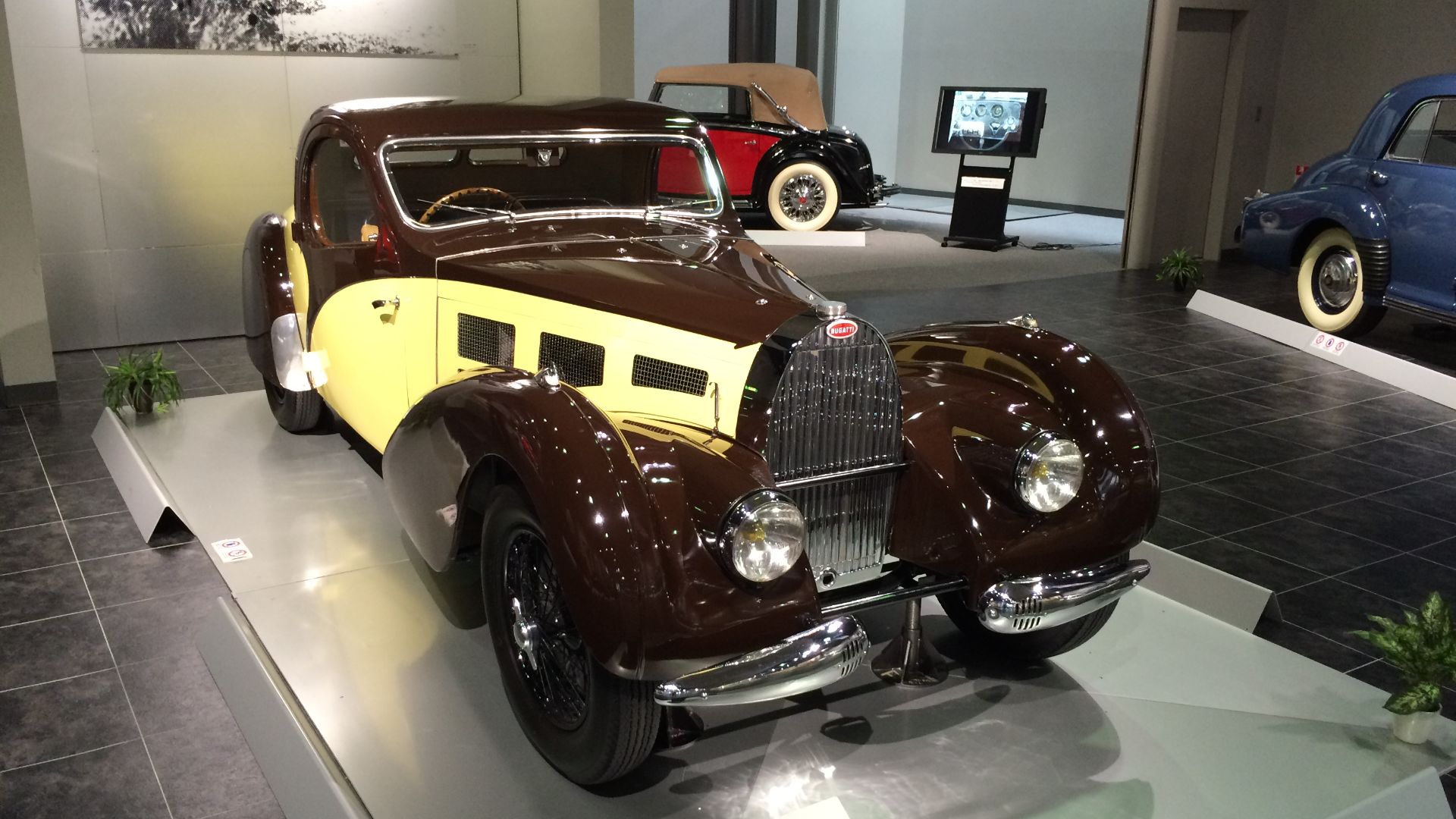 File:Bugatti Type 57C (1938, France) in the Toyota Automobile Museum.JPG