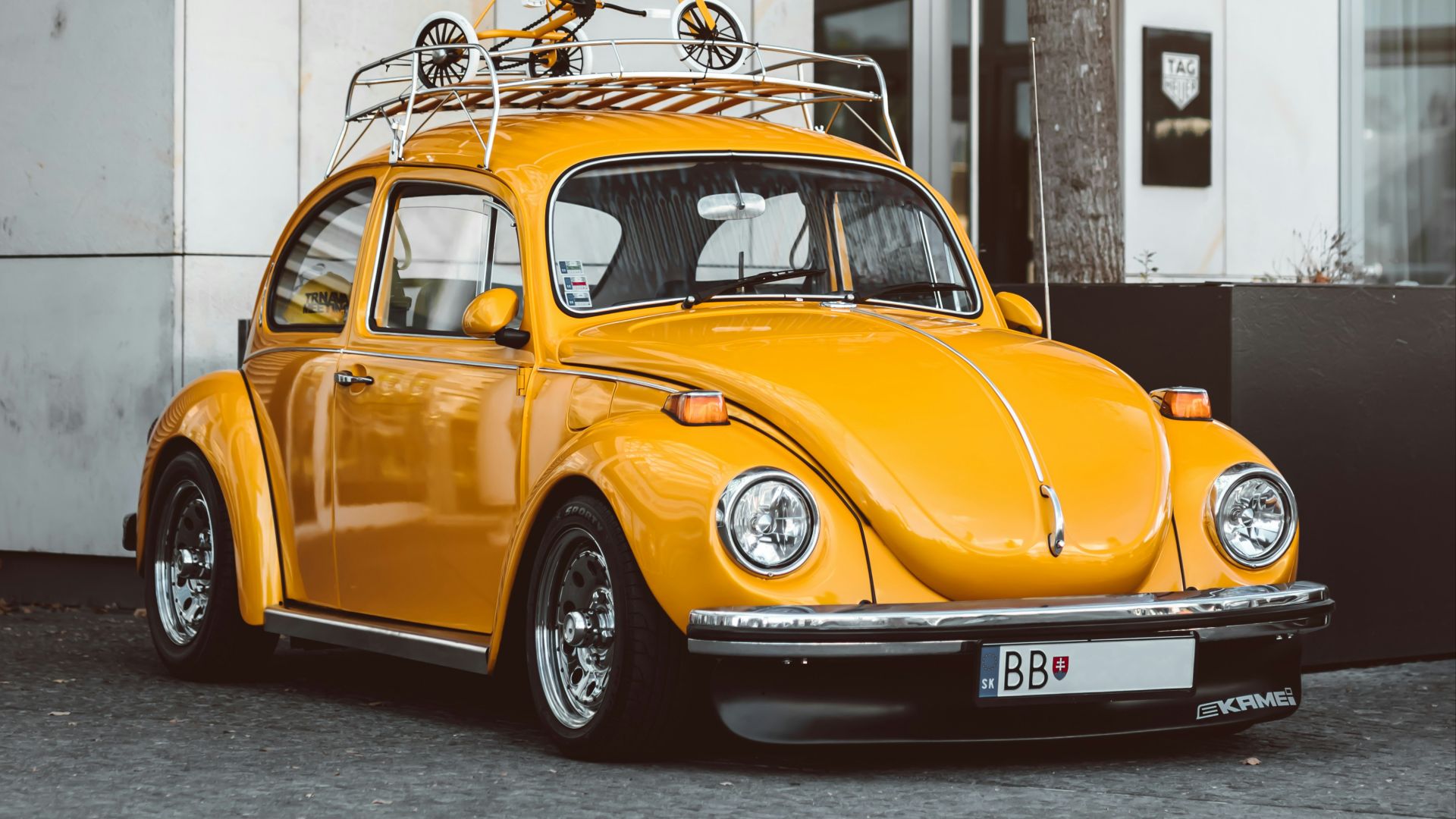 yellow Volkswagen coupe