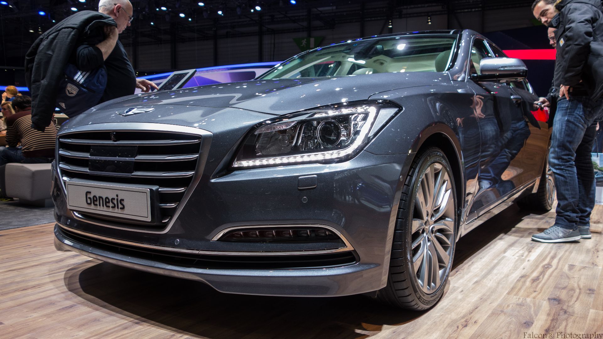 File:Hyundai Genesis 2016 (24500283765).jpg