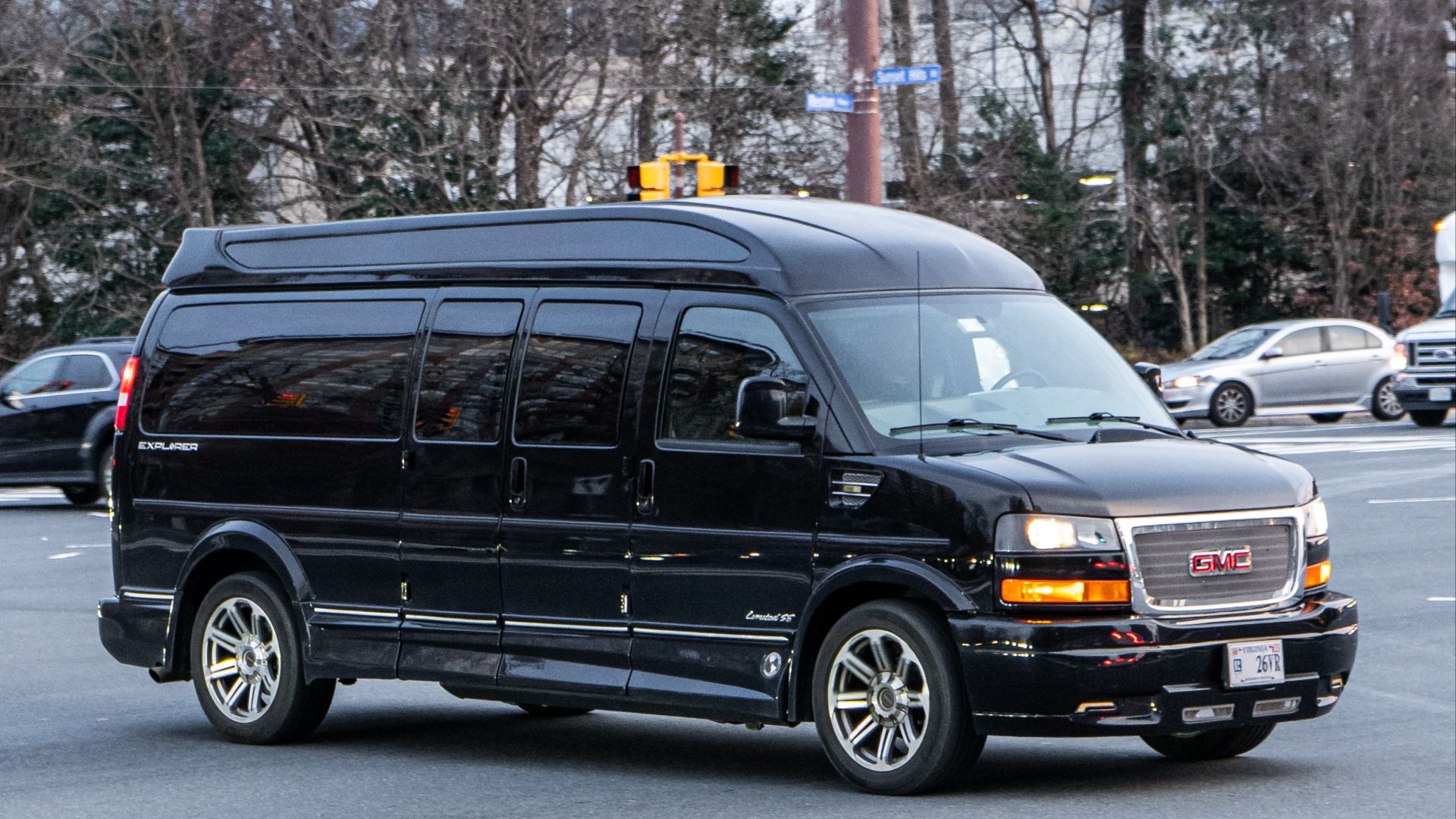 File:GMC Savana Washington DC Metro Area, USA.jpg