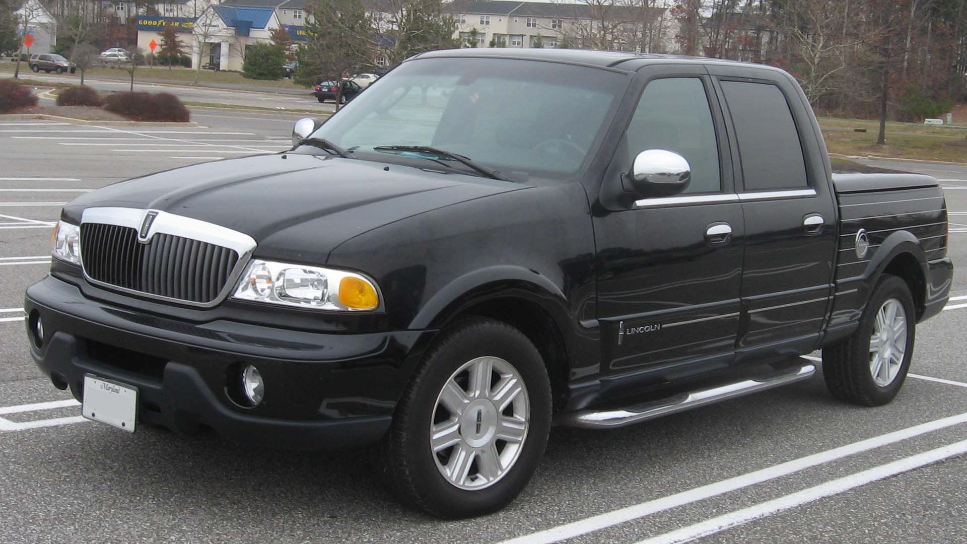 File:2002 Lincoln Blackwood 1.jpg