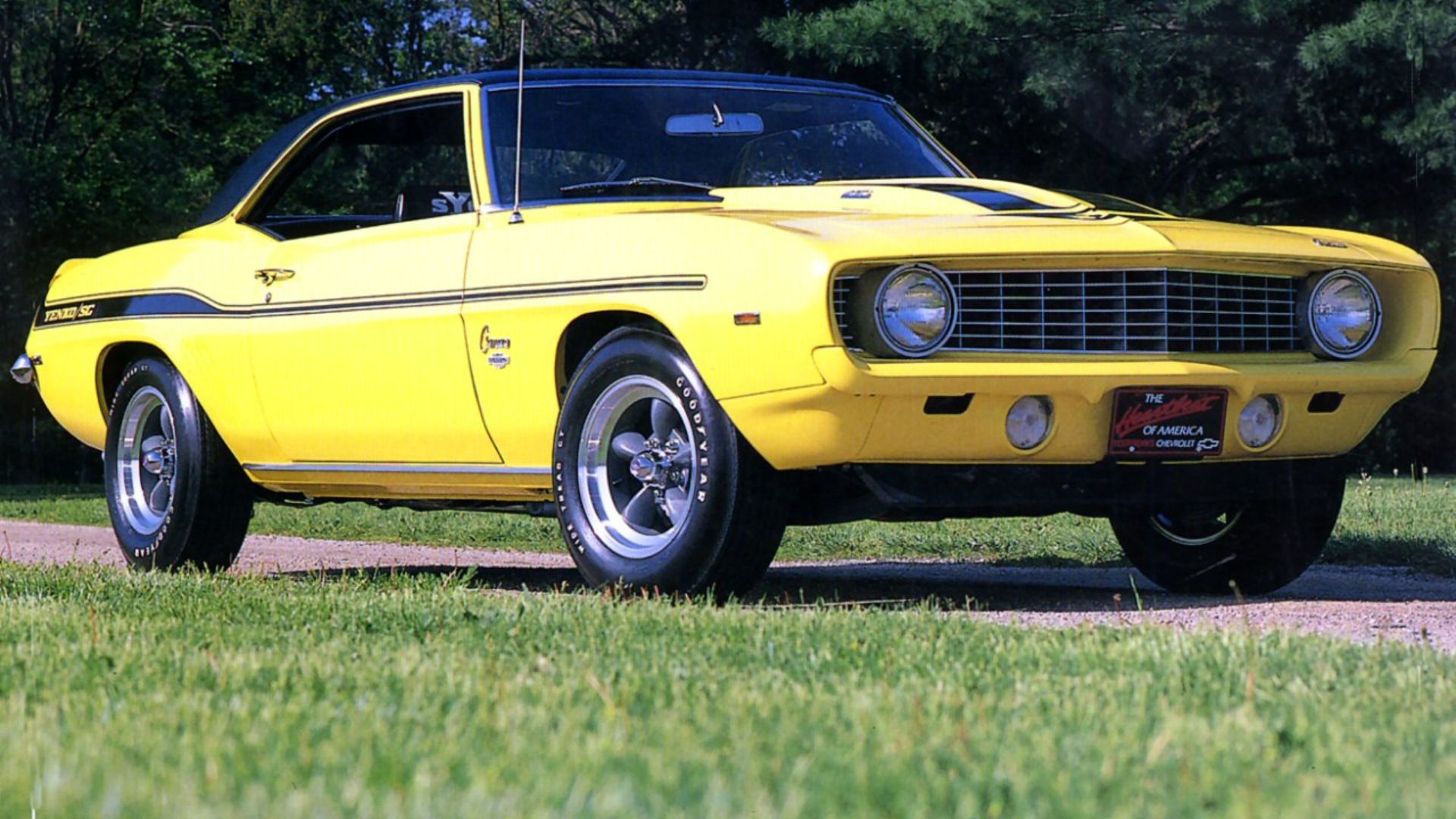 File:1969 Chevrolet Yenko Camaro 427 Yellow Low Frt Qtr.jpg