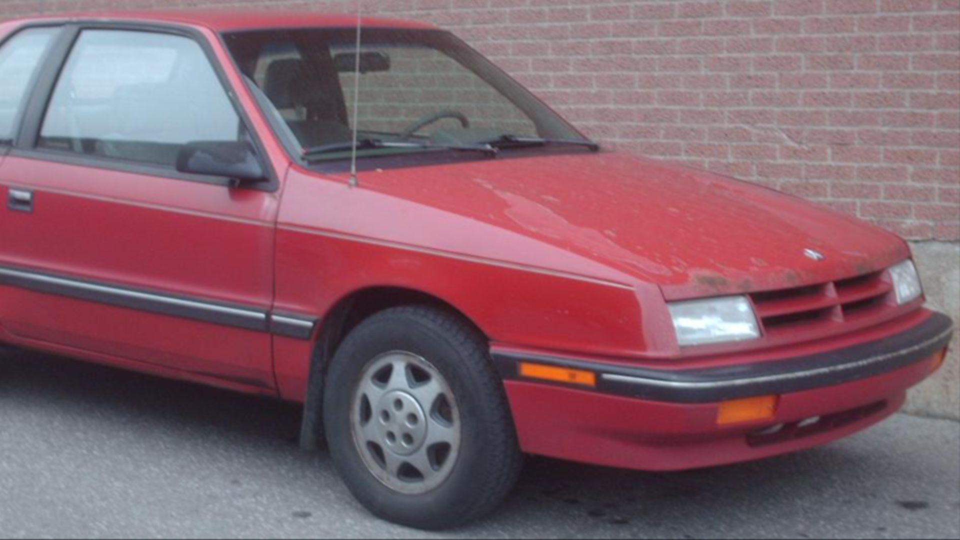 File:'90-'94 Dodge Shadow 3-Door.jpg