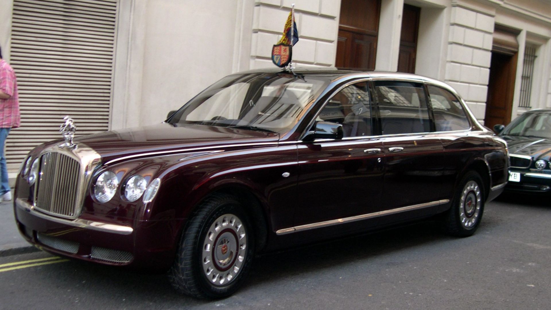 File:2002 Bentley State Limousine 2.jpg